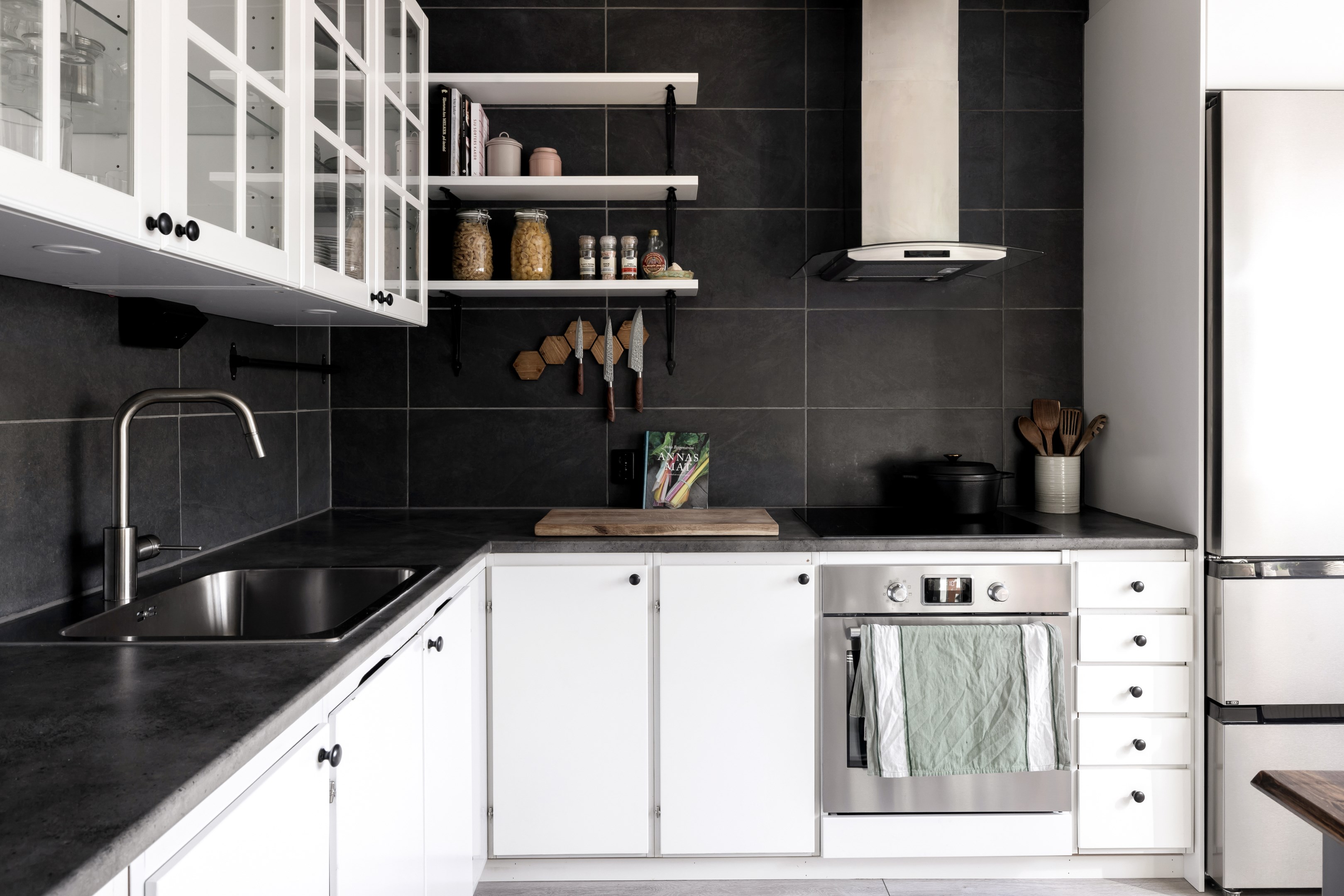 Bostadsbild från Kummingatan 45B, Såld i Årsta, Uppsala