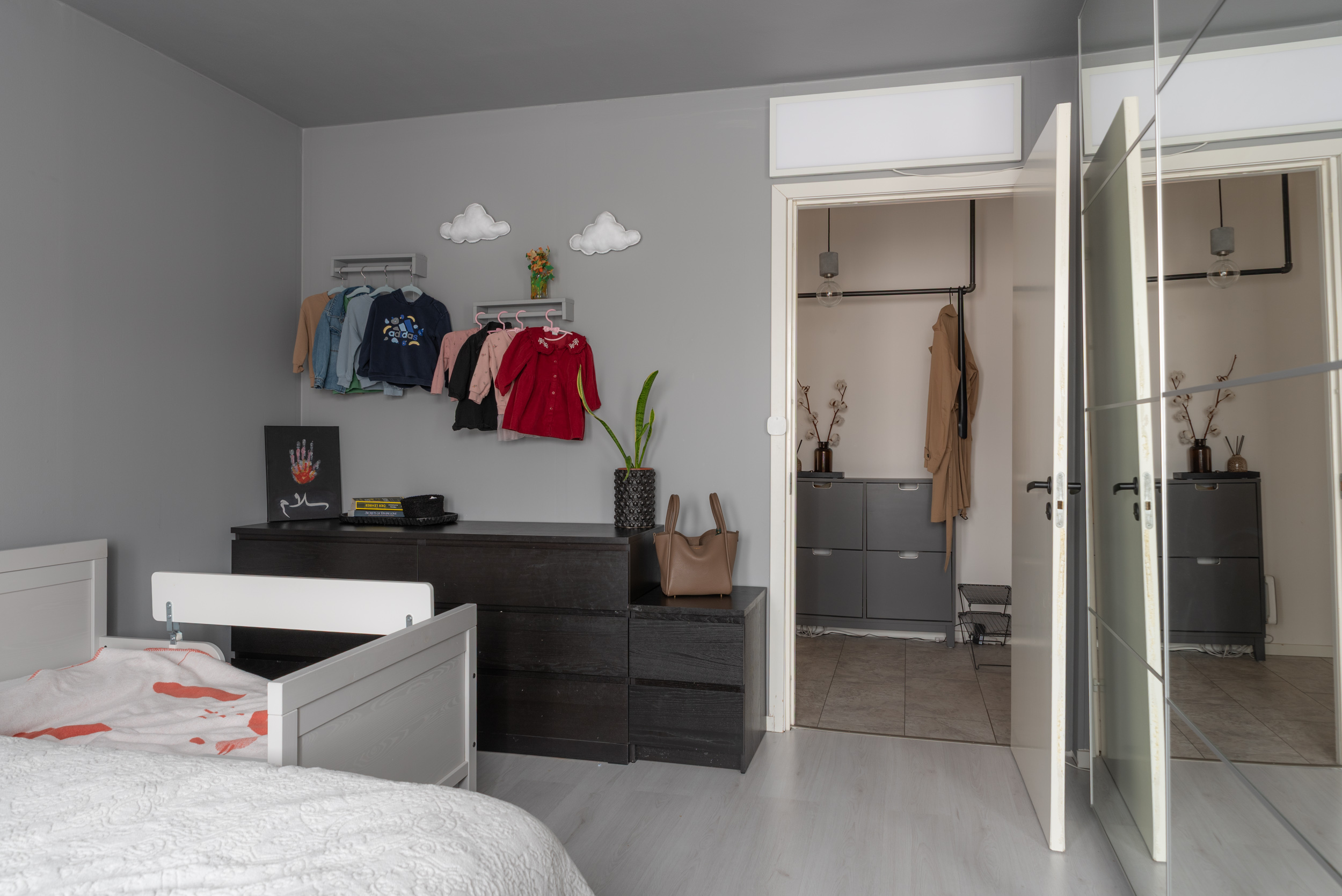 Bostadsbild från Adolf Zethelius gata 1, Till salu i Bäckby, Västerås