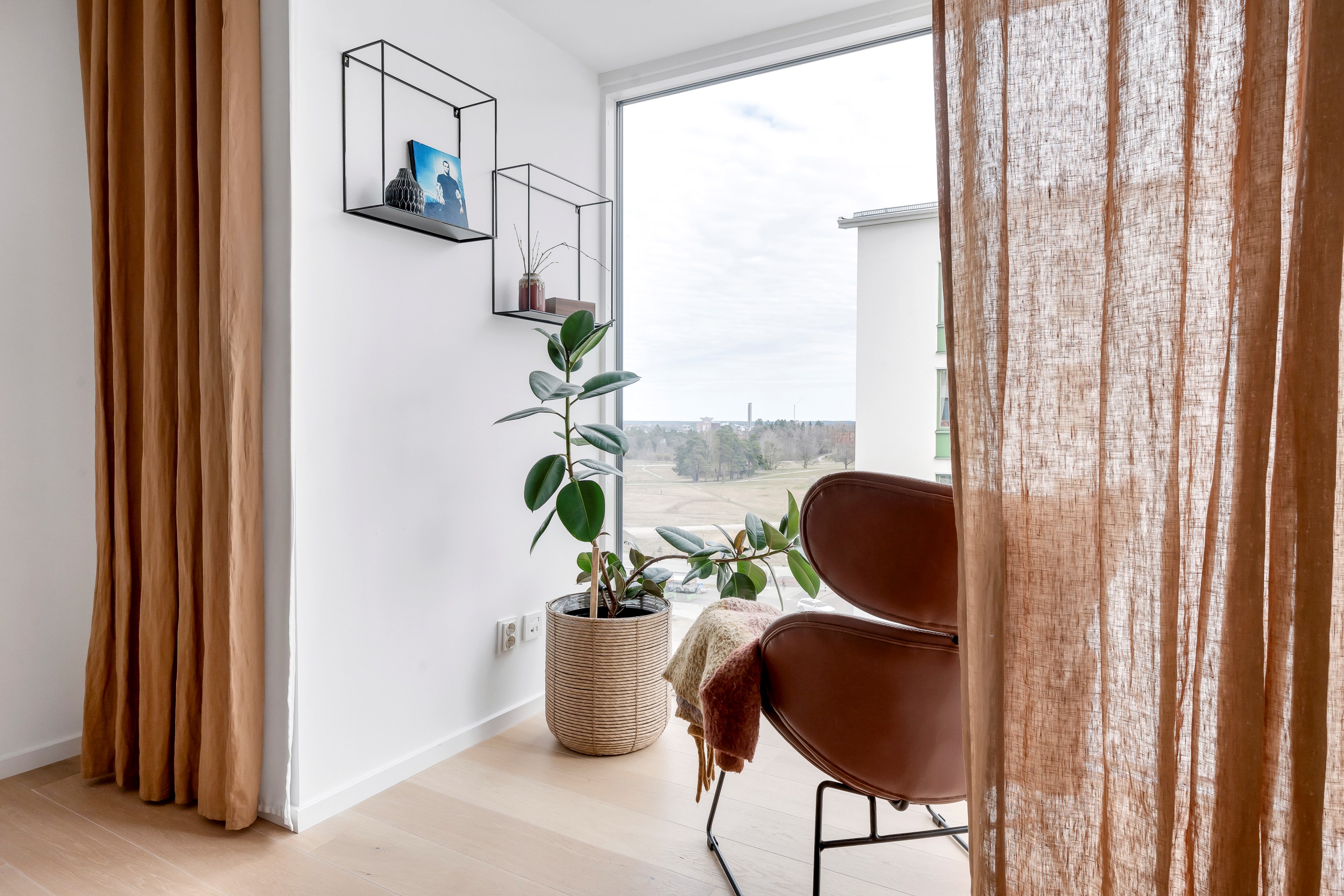 Bostadsbild från Soldathemsvägen 1, Till salu i Rosendal, Uppsala