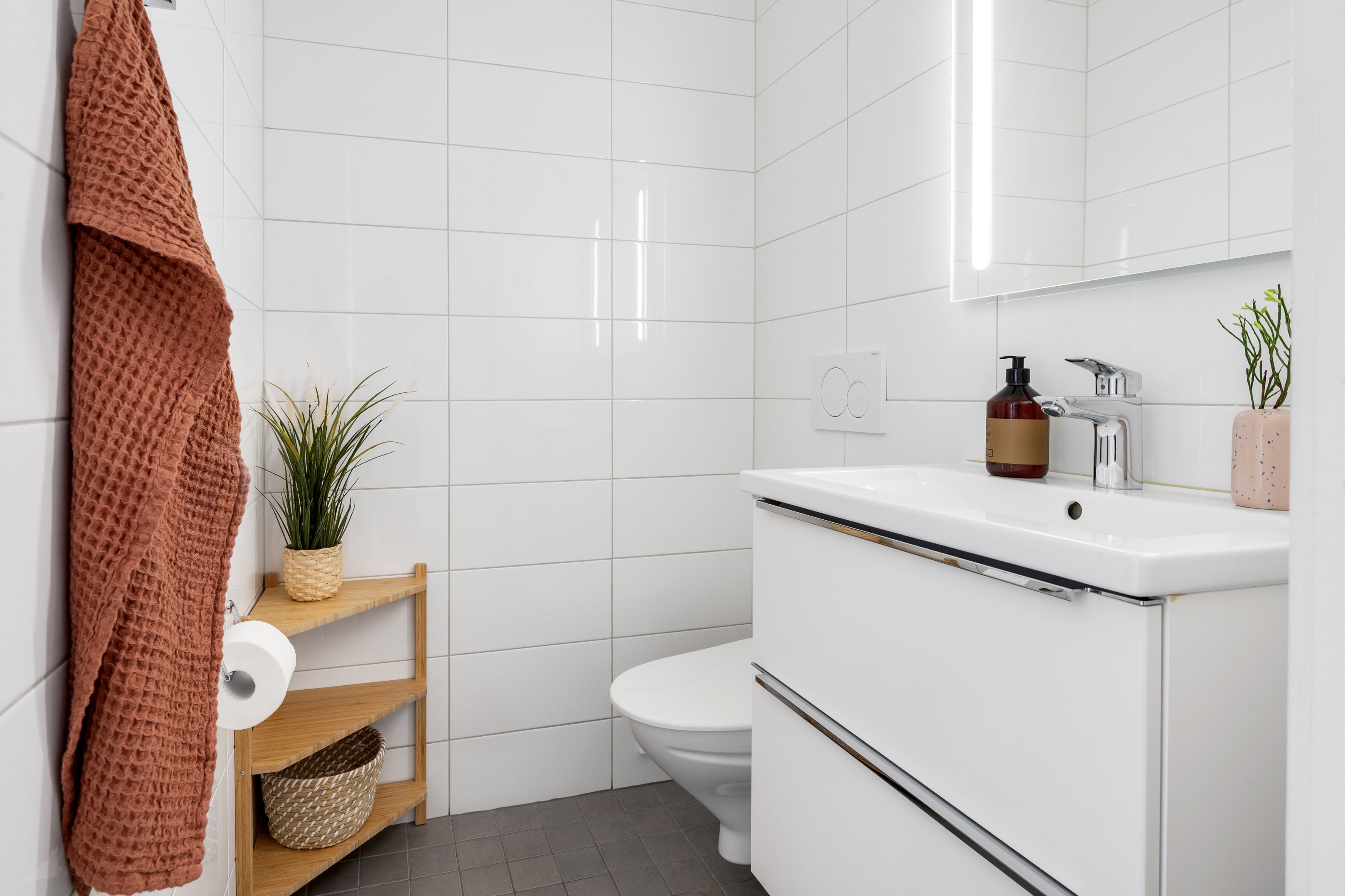 Bostadsbild från Soldathemsvägen 1, Till salu i Rosendal, Uppsala