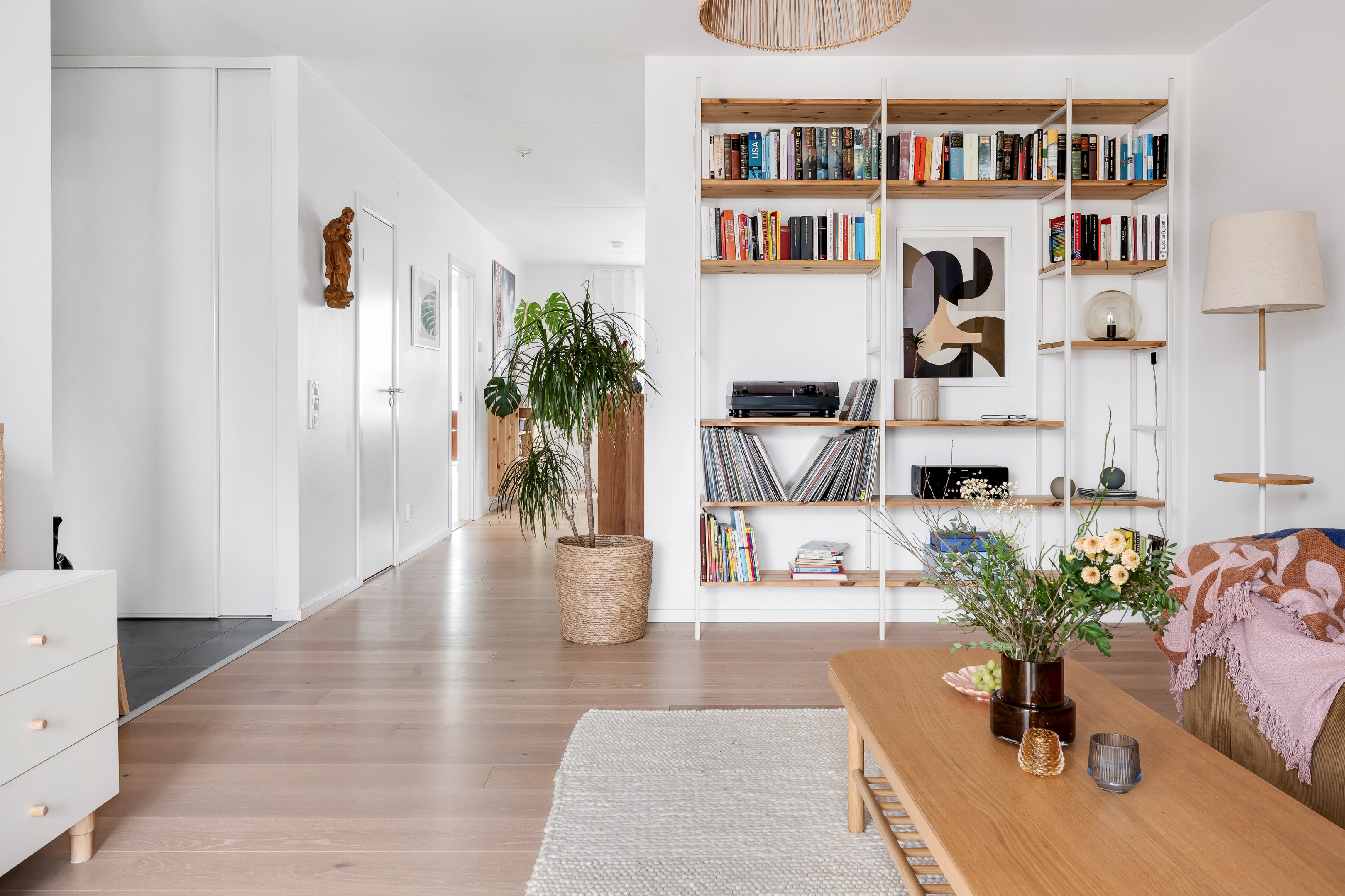 Bostadsbild från Soldathemsvägen 1, Till salu i Rosendal, Uppsala