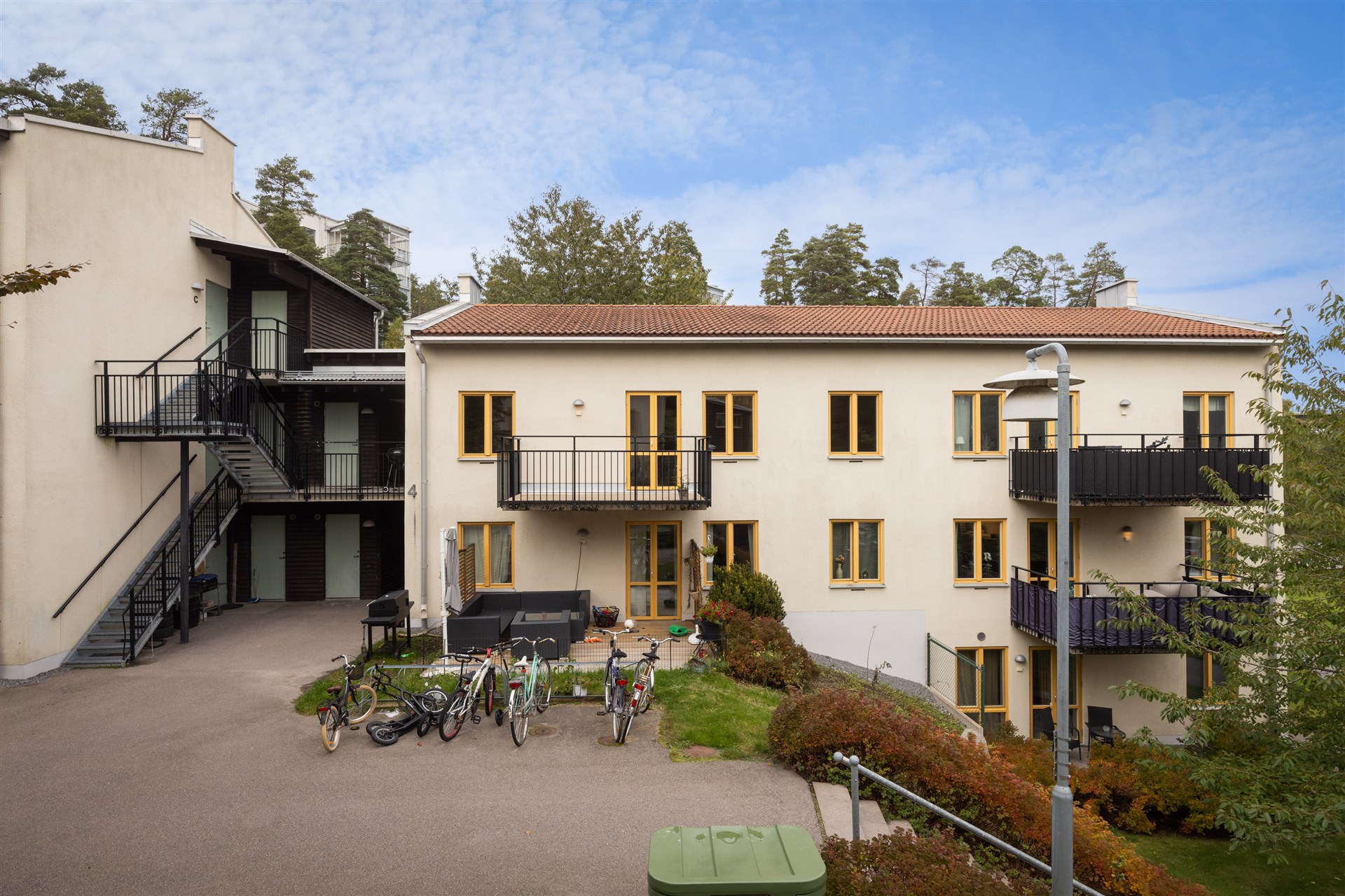 Bostadsbild från Svartviksbacken 4E, Till salu i Svartviken, Upplands-Bro