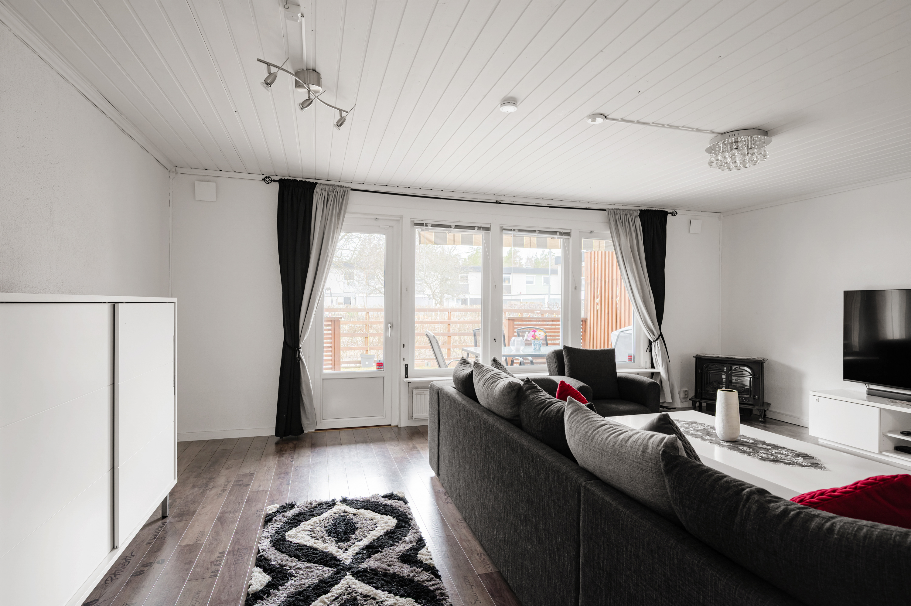 Bostadsbild från Rumbastigen 32, Till salu i Upplands-Bro, Upplands-Bro