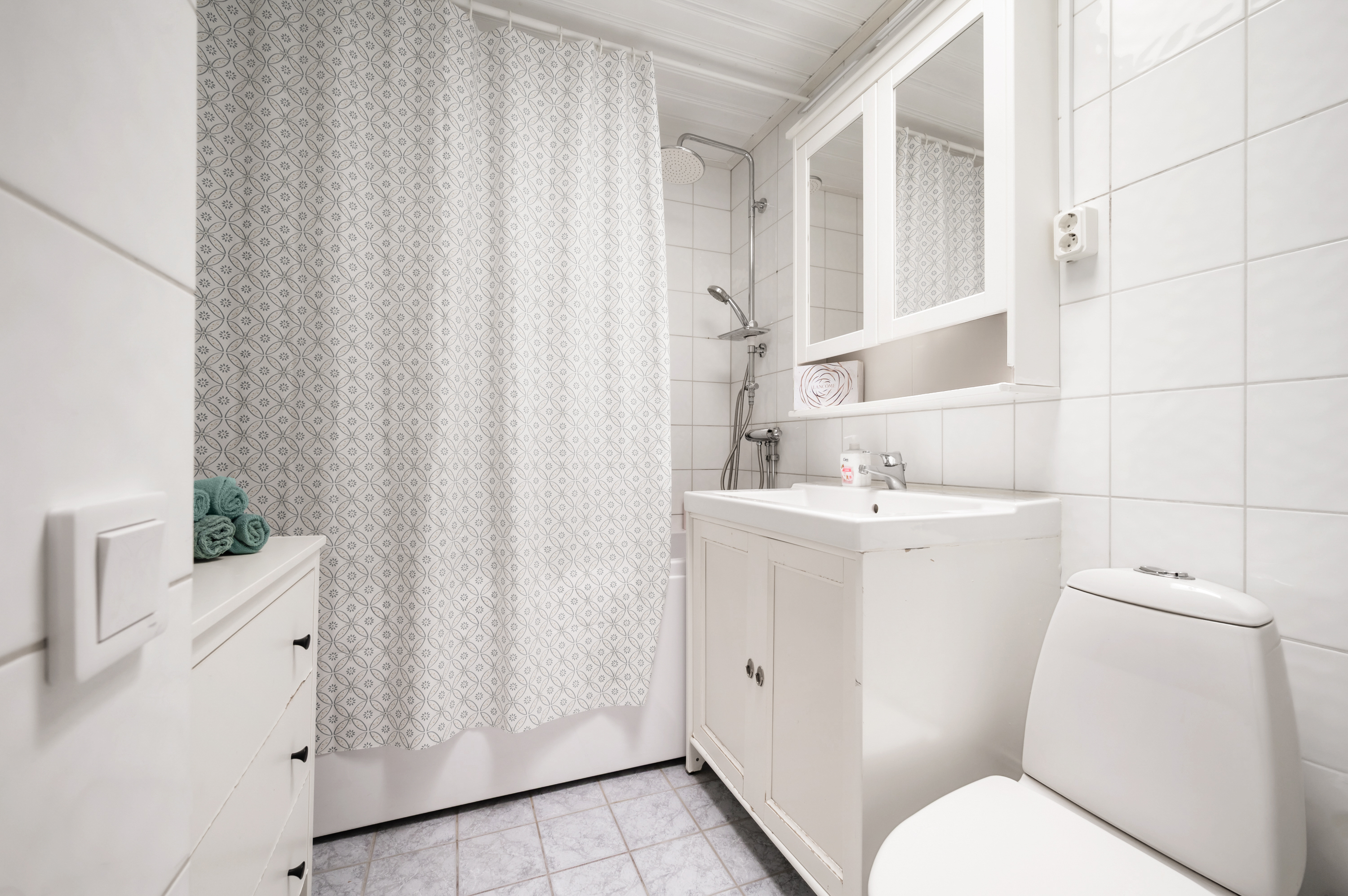 Bostadsbild från Rumbastigen 32, Till salu i Upplands-Bro, Upplands-Bro