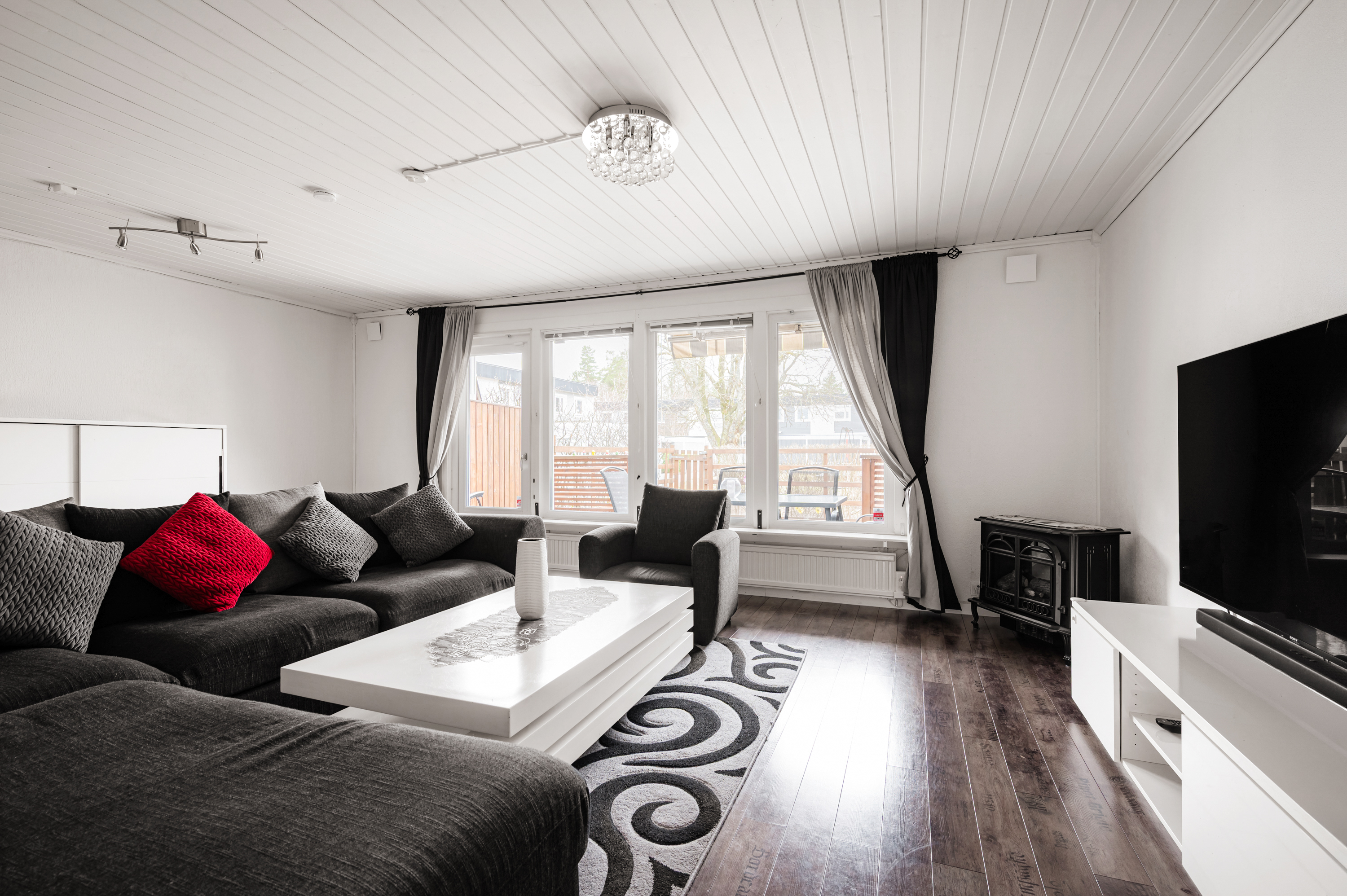 Bostadsbild från Rumbastigen 32, Till salu i Upplands-Bro, Upplands-Bro