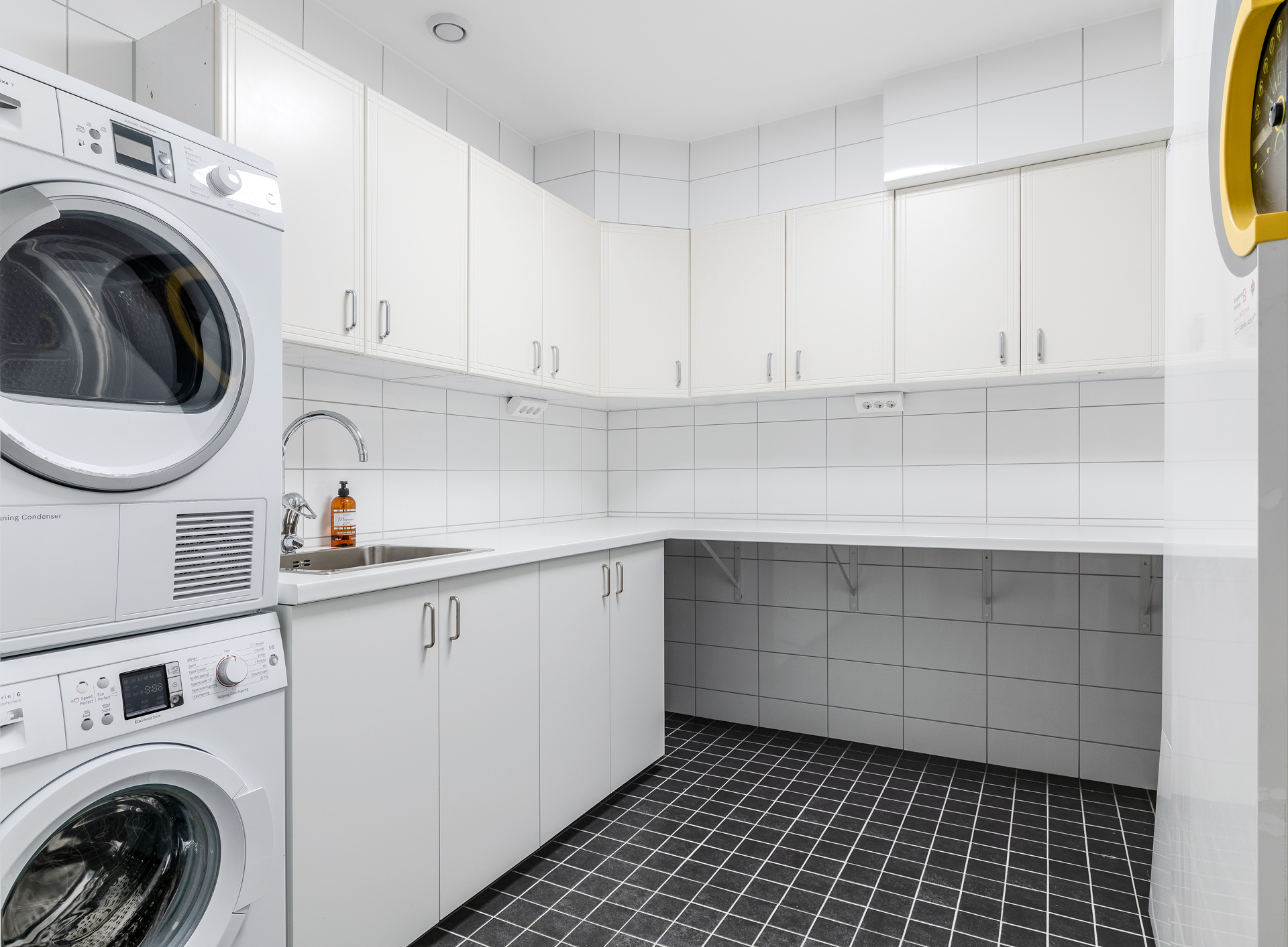 Bostadsbild från Åsavägen 16, Till salu i Eknäs, Nacka