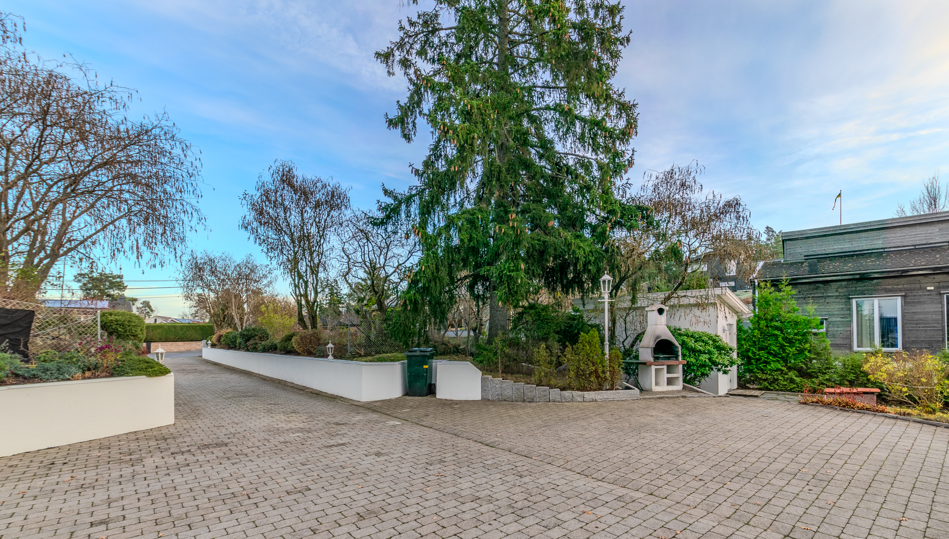 Bostadsbild från Åsavägen 16, Till salu i Eknäs, Nacka