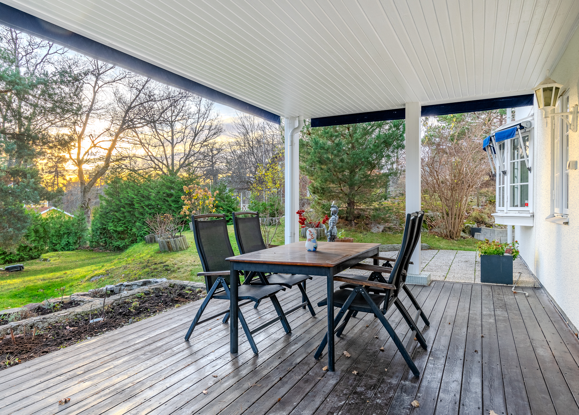 Bostadsbild från Åsavägen 16, Till salu i Eknäs, Nacka