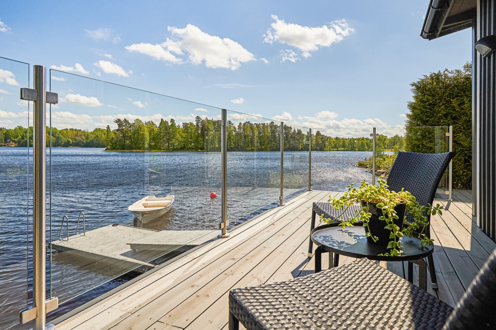 Lakhallsvägen 10