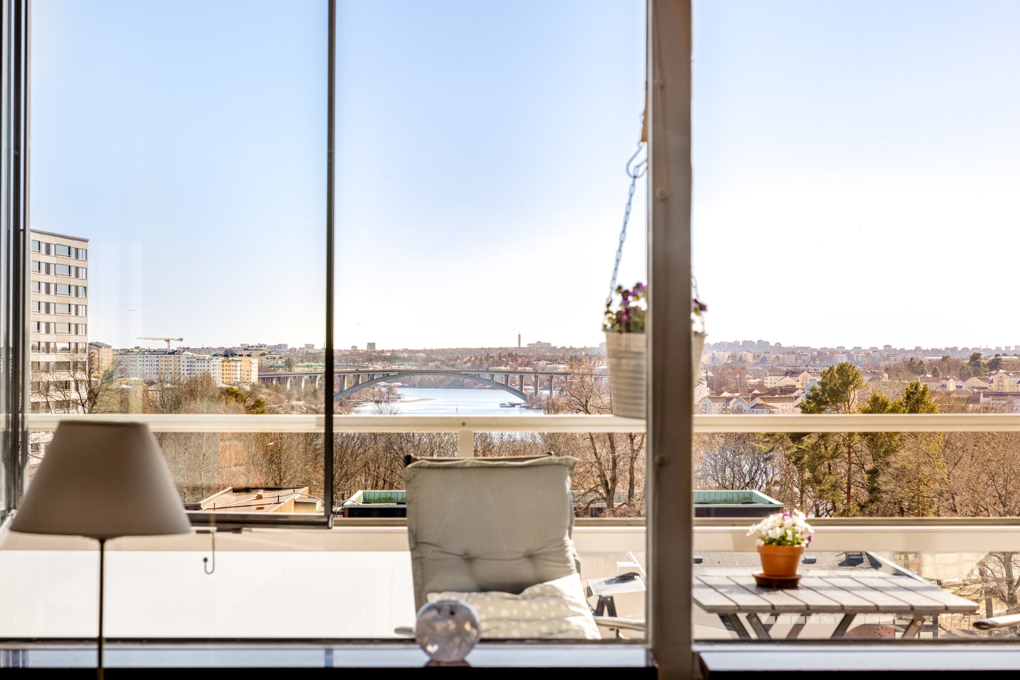 Bostadsbild från Krysshammarvägen 14, Till salu i Solna - Huvudsta, Solna