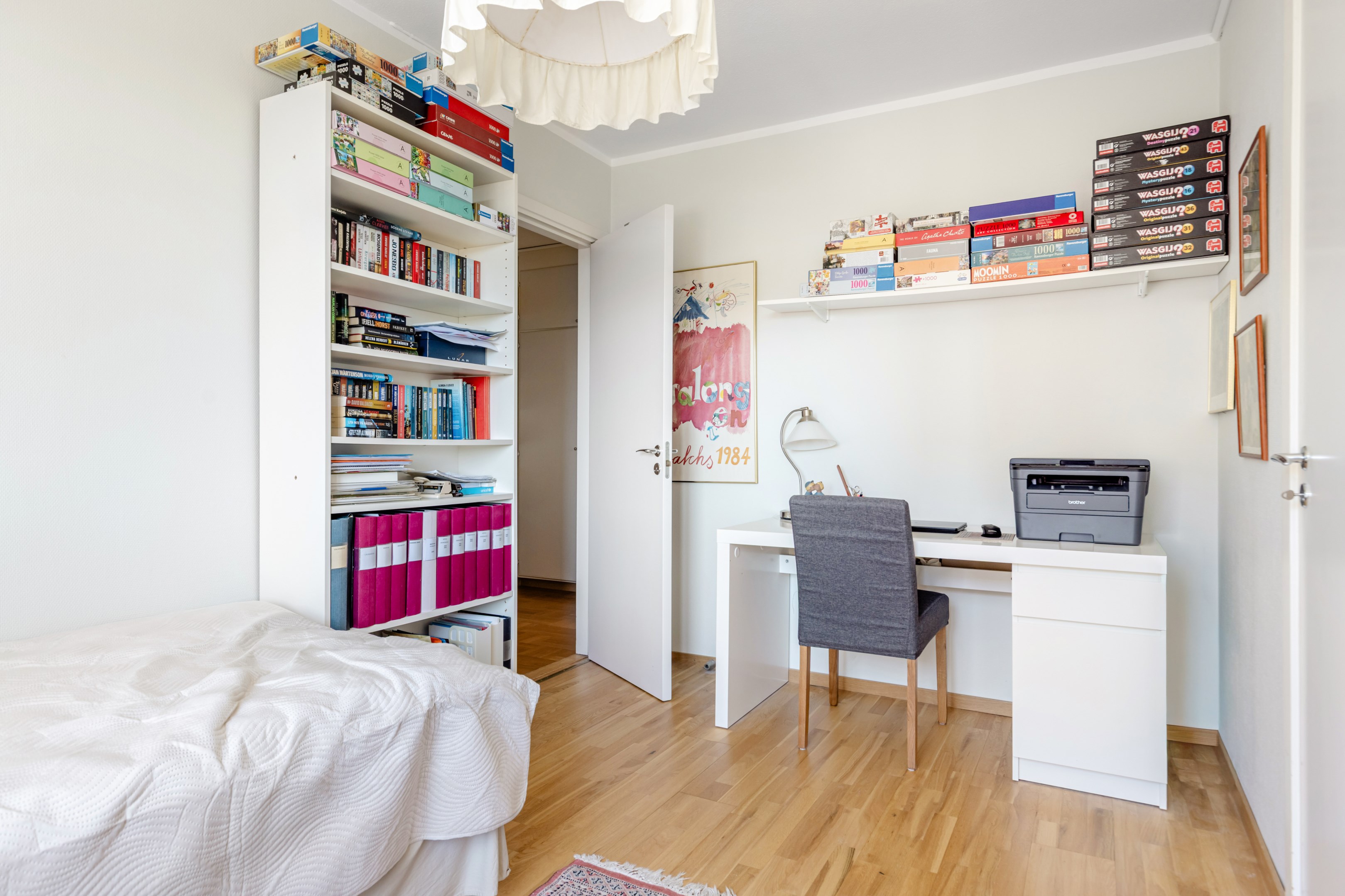 Bostadsbild från Krysshammarvägen 14, Till salu i Solna - Huvudsta, Solna