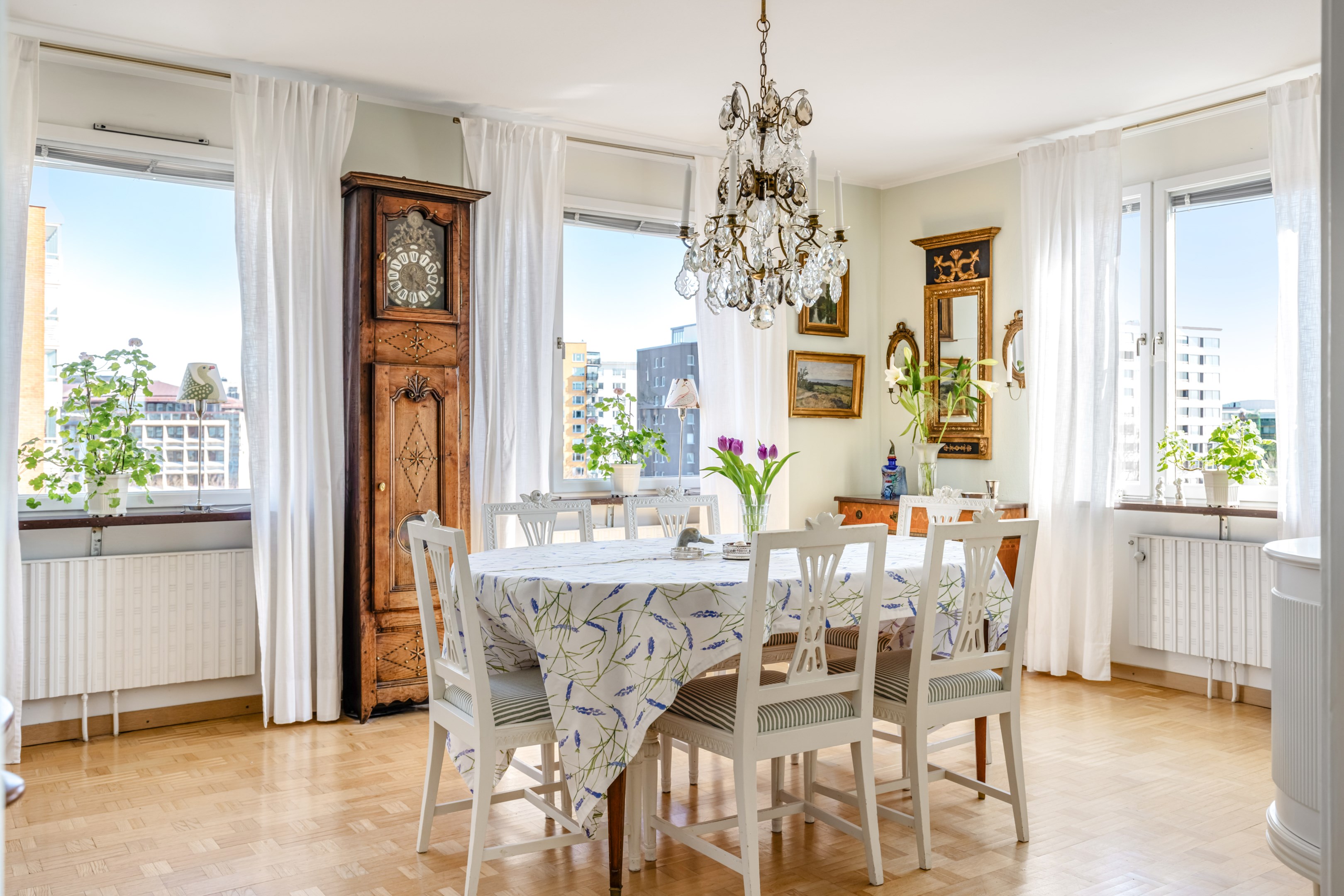 Bostadsbild från Krysshammarvägen 14, Till salu i Solna - Huvudsta, Solna