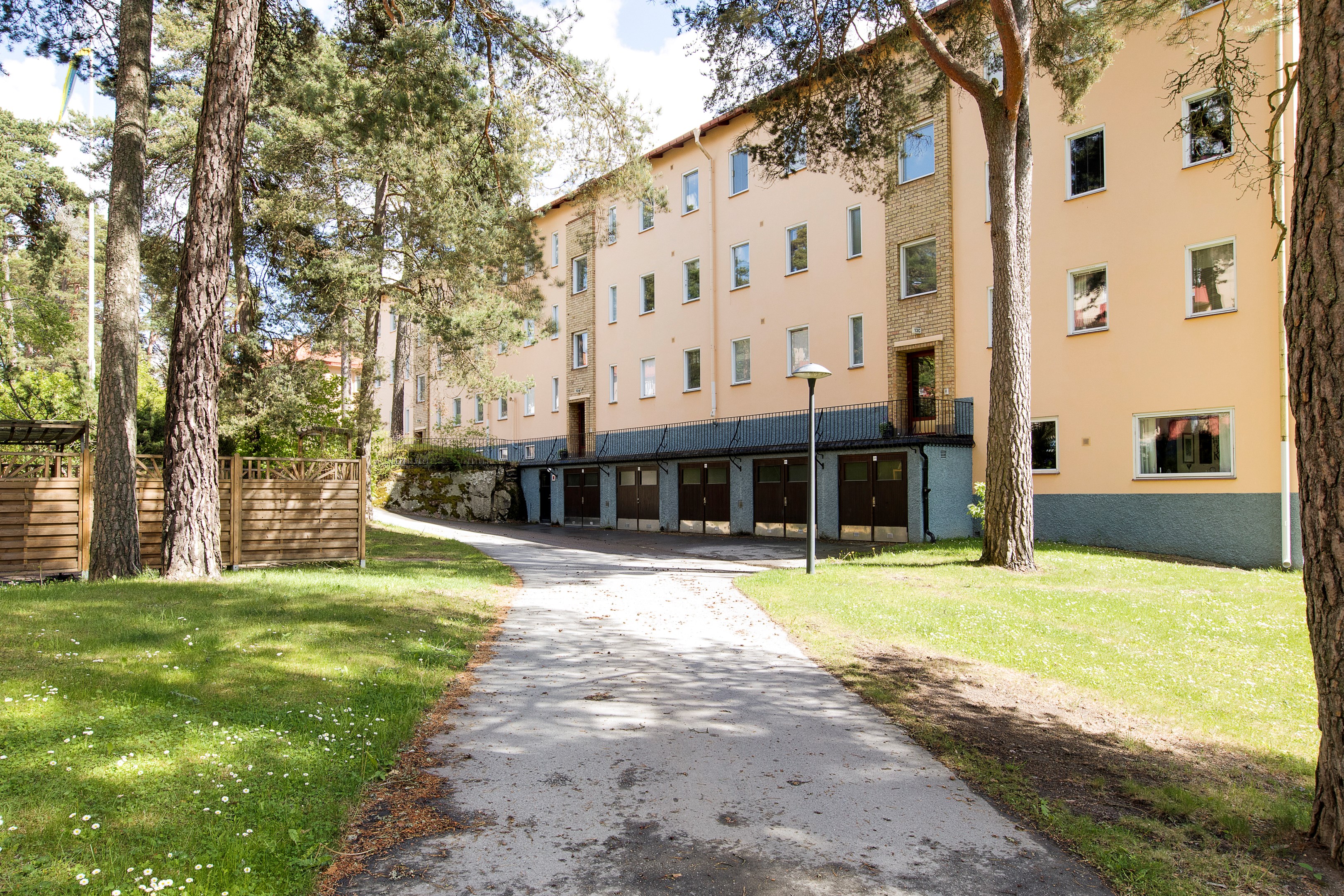 Bostadsbild från Lindsbergsgatan 13A, Snart till salu i Sommarro, Uppsala