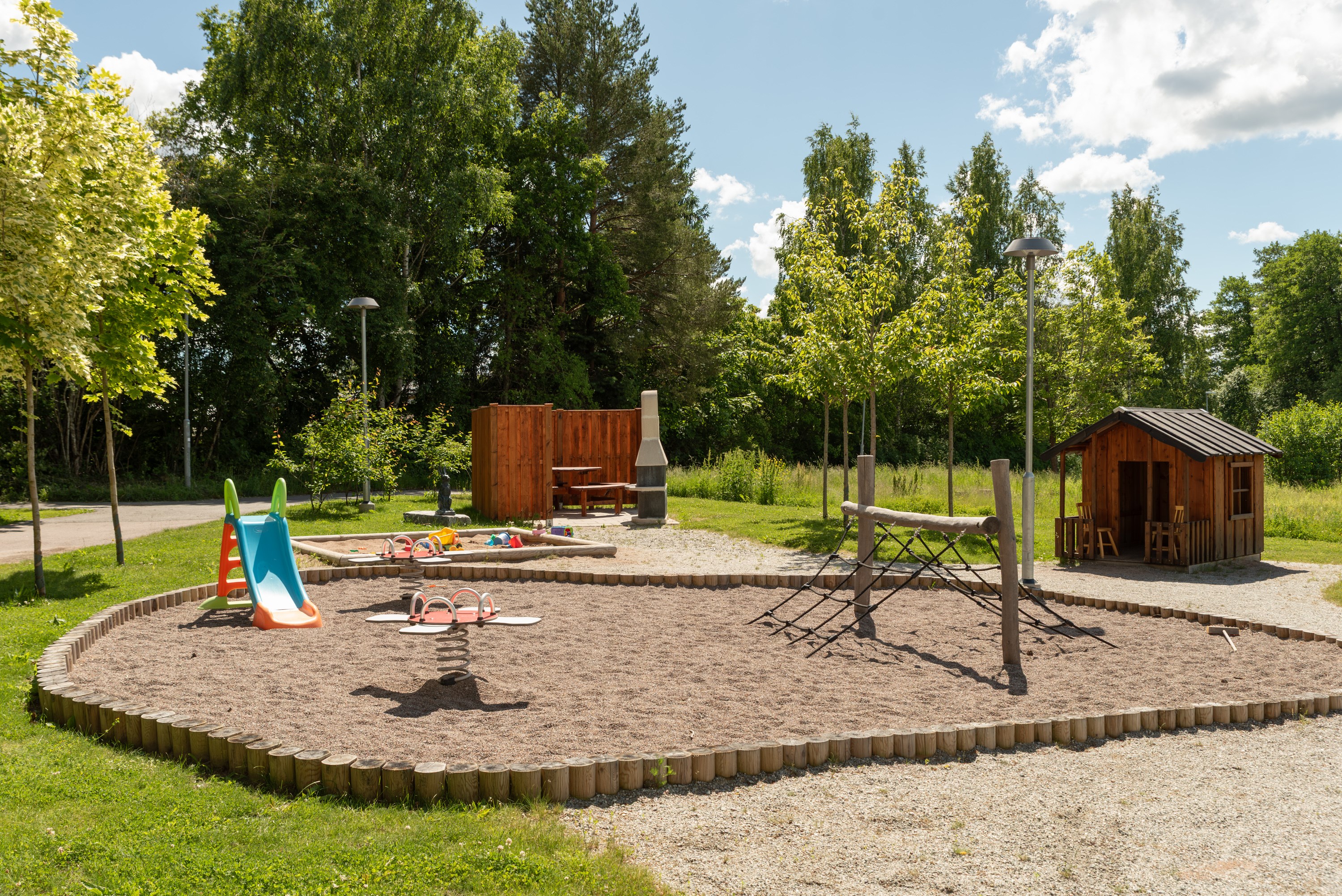 Bostadsbild från Önstavägen 6, Till salu i Gryta, Västerås