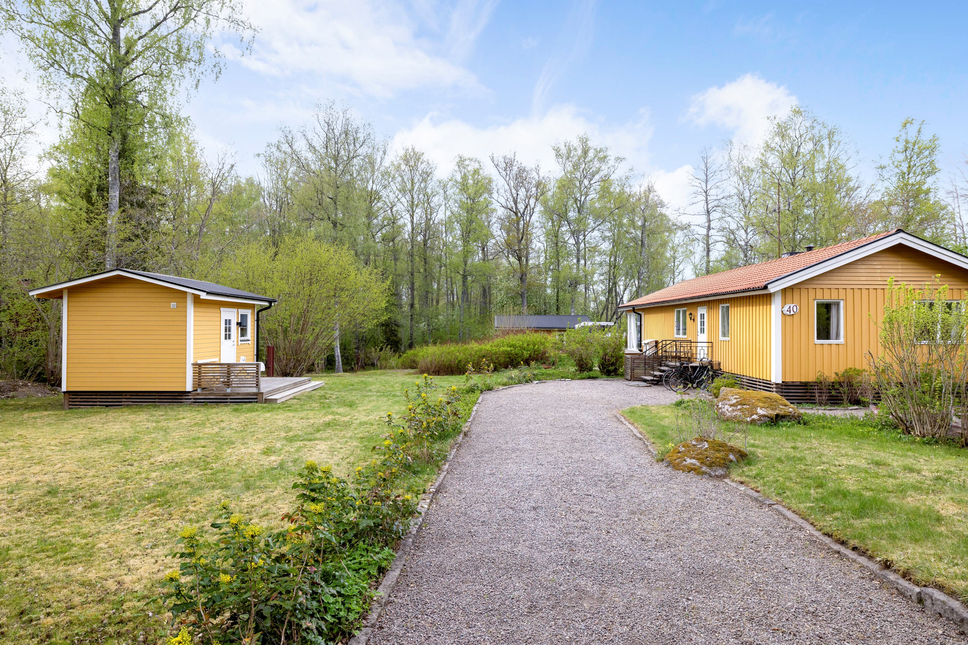 Bostadsbild från Strandsjövägen 40, Till salu i Järlåsa, Uppsala