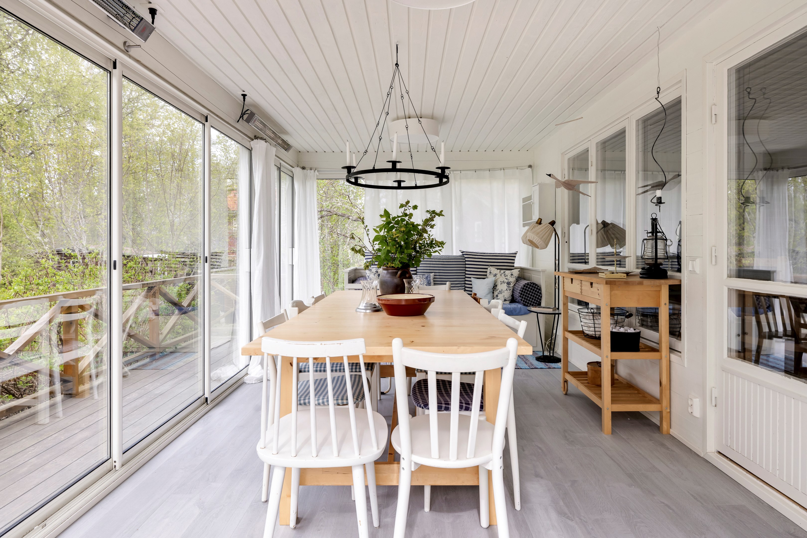 Bostadsbild från Strandsjövägen 40, Till salu i Järlåsa, Uppsala