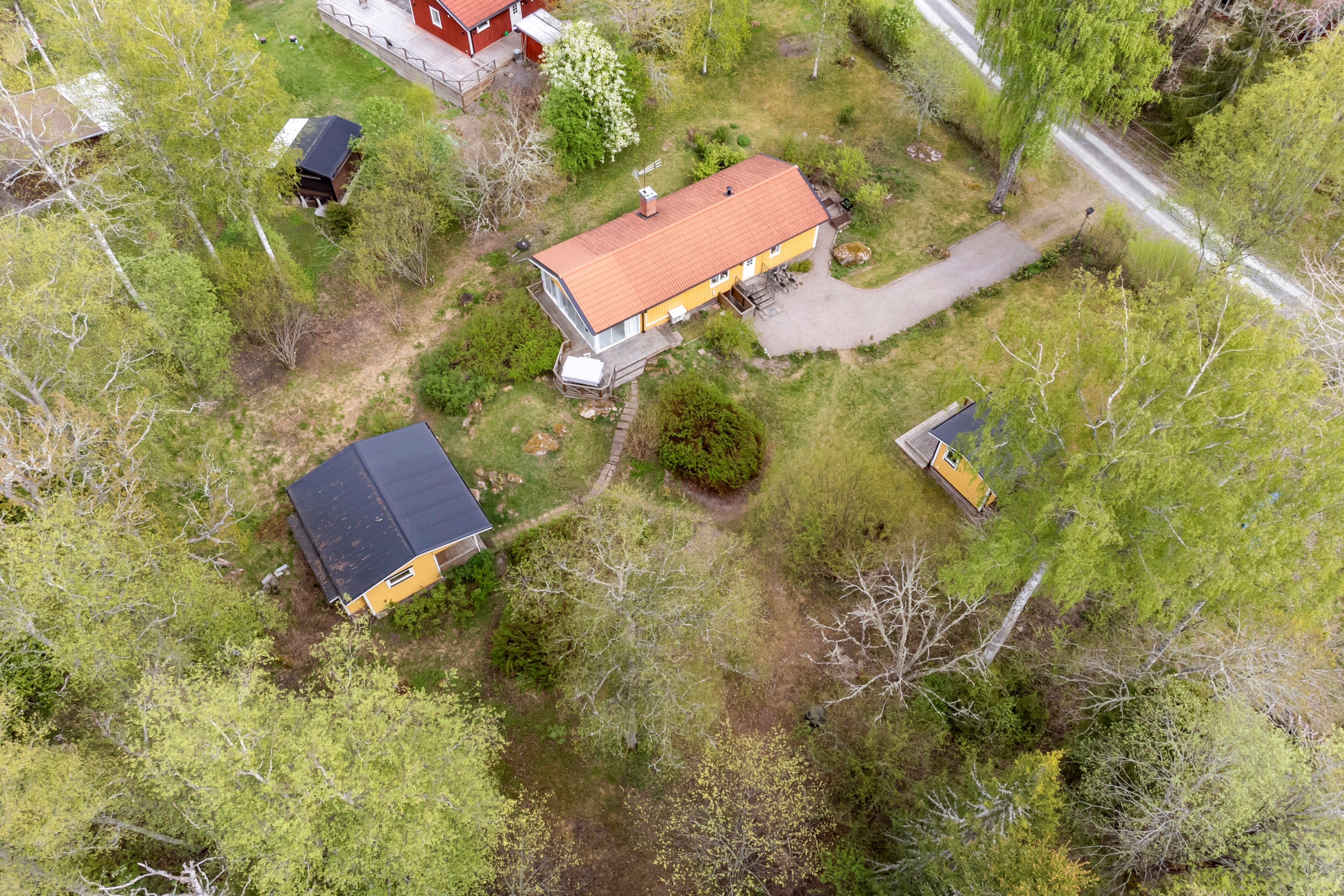 Bostadsbild från Strandsjövägen 40, Till salu i Järlåsa, Uppsala
