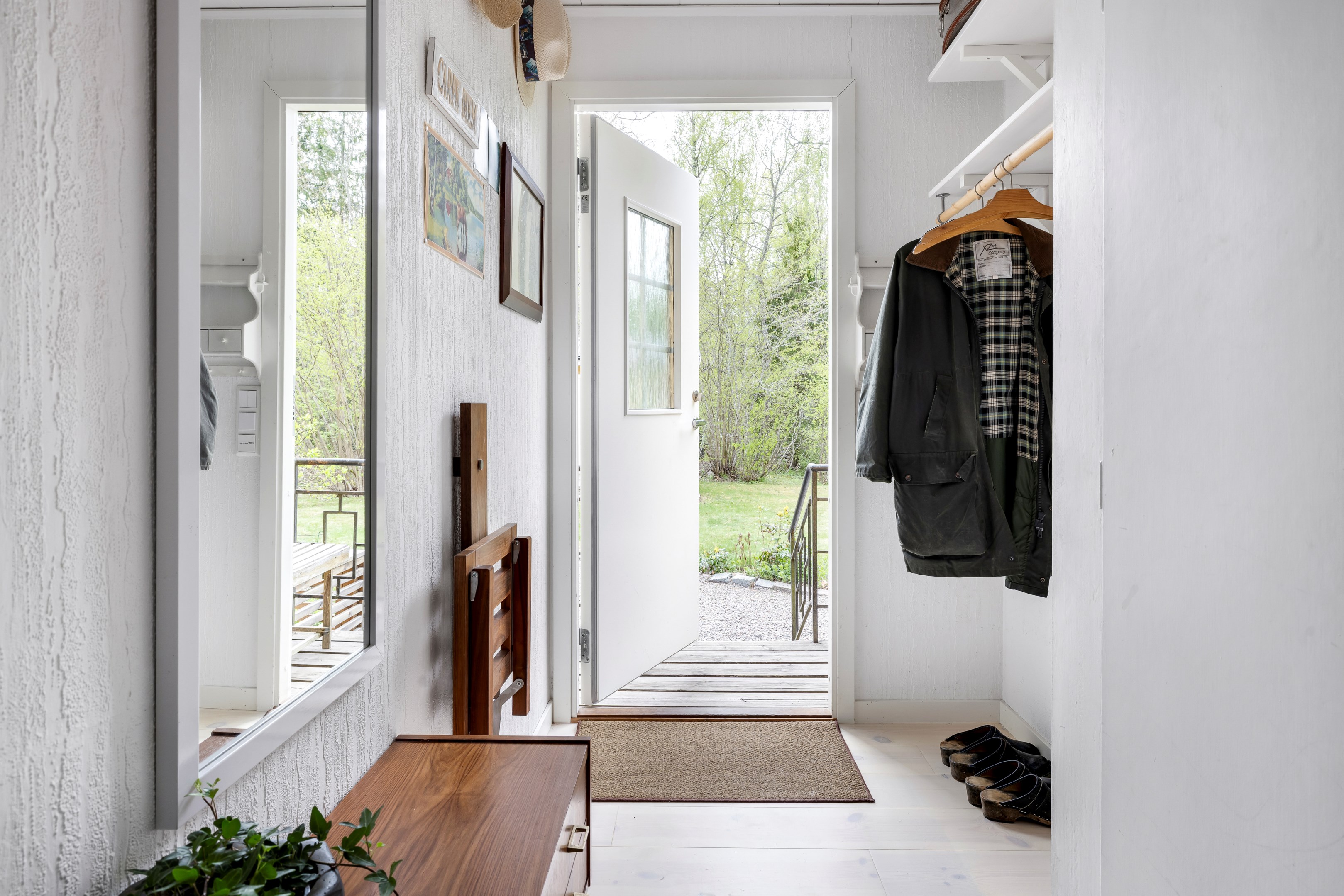 Bostadsbild från Strandsjövägen 40, Till salu i Järlåsa, Uppsala