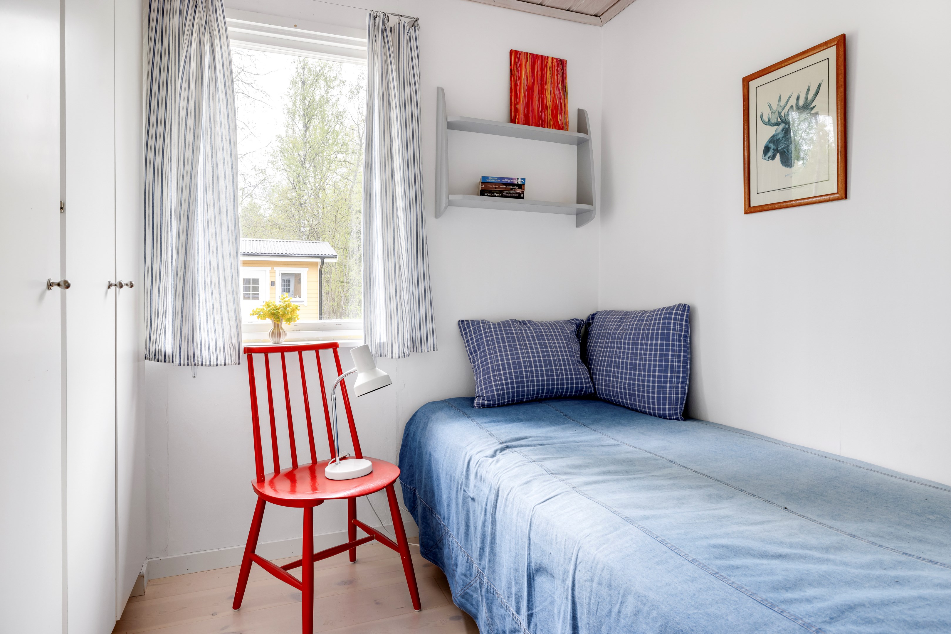 Bostadsbild från Strandsjövägen 40, Till salu i Järlåsa, Uppsala