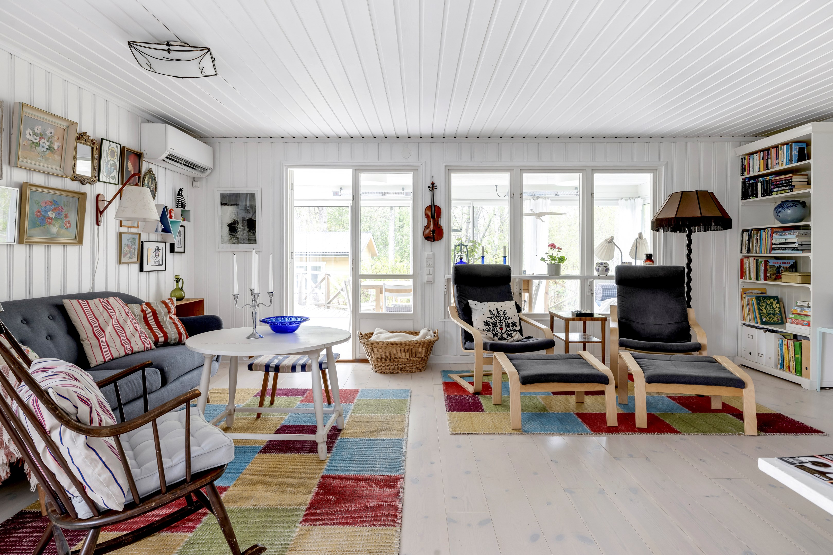Bostadsbild från Strandsjövägen 40, Till salu i Järlåsa, Uppsala