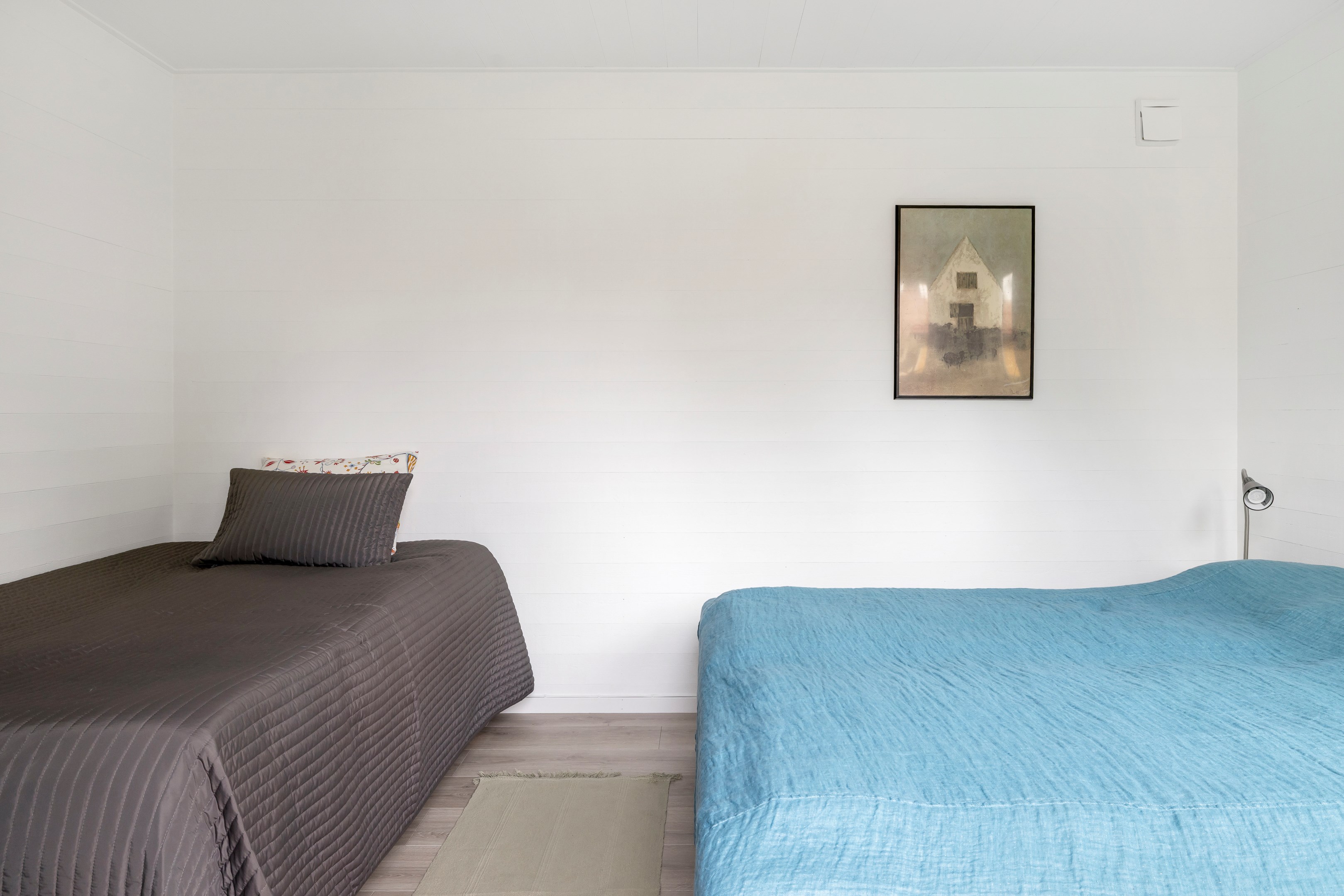 Bostadsbild från Strandsjövägen 40, Till salu i Järlåsa, Uppsala
