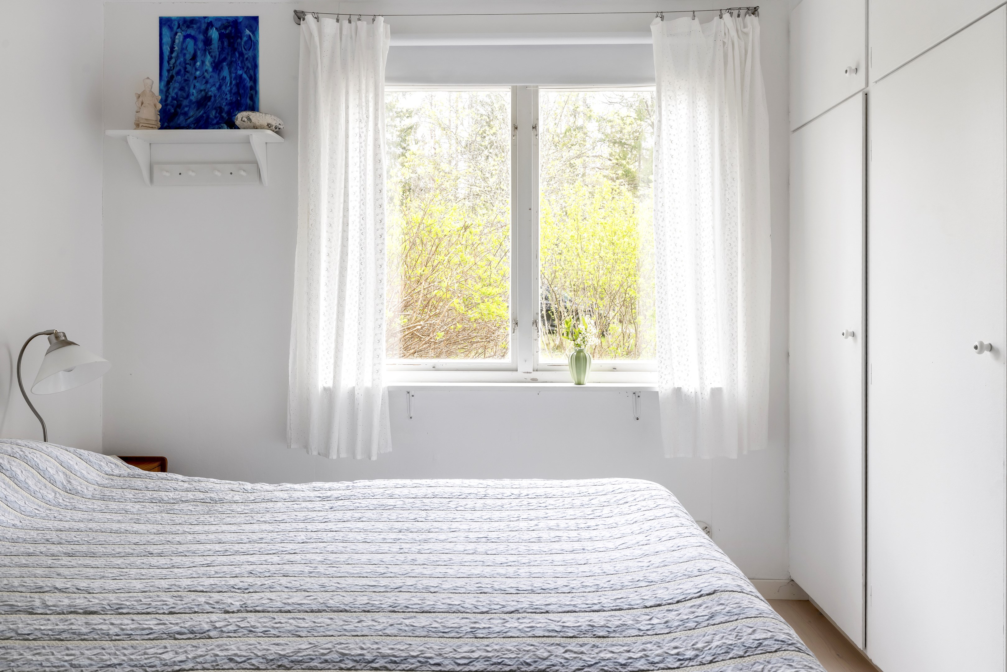 Bostadsbild från Strandsjövägen 40, Till salu i Järlåsa, Uppsala