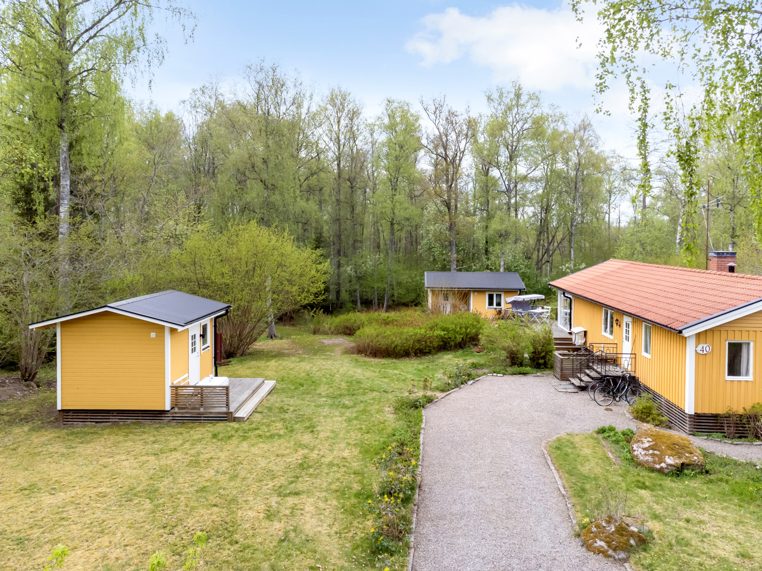 Bostadsbild från Strandsjövägen 40, Till salu i Järlåsa, Uppsala