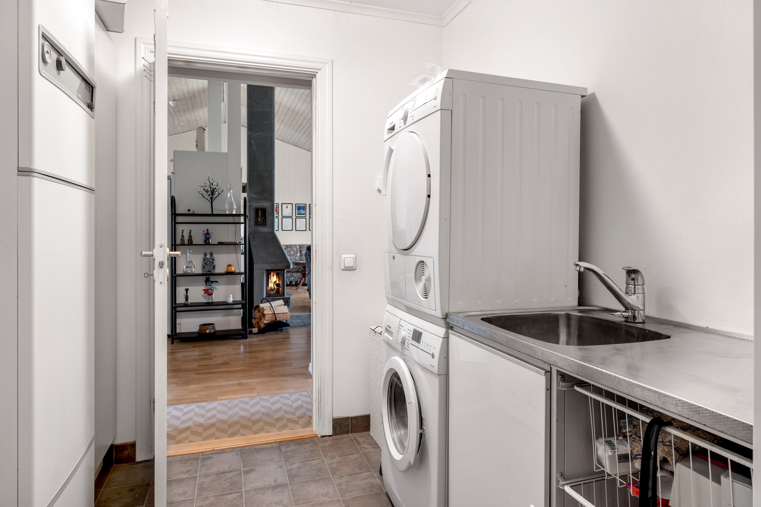 Bostadsbild från Badvägen 2, Till salu i Morgongåva, Heby
