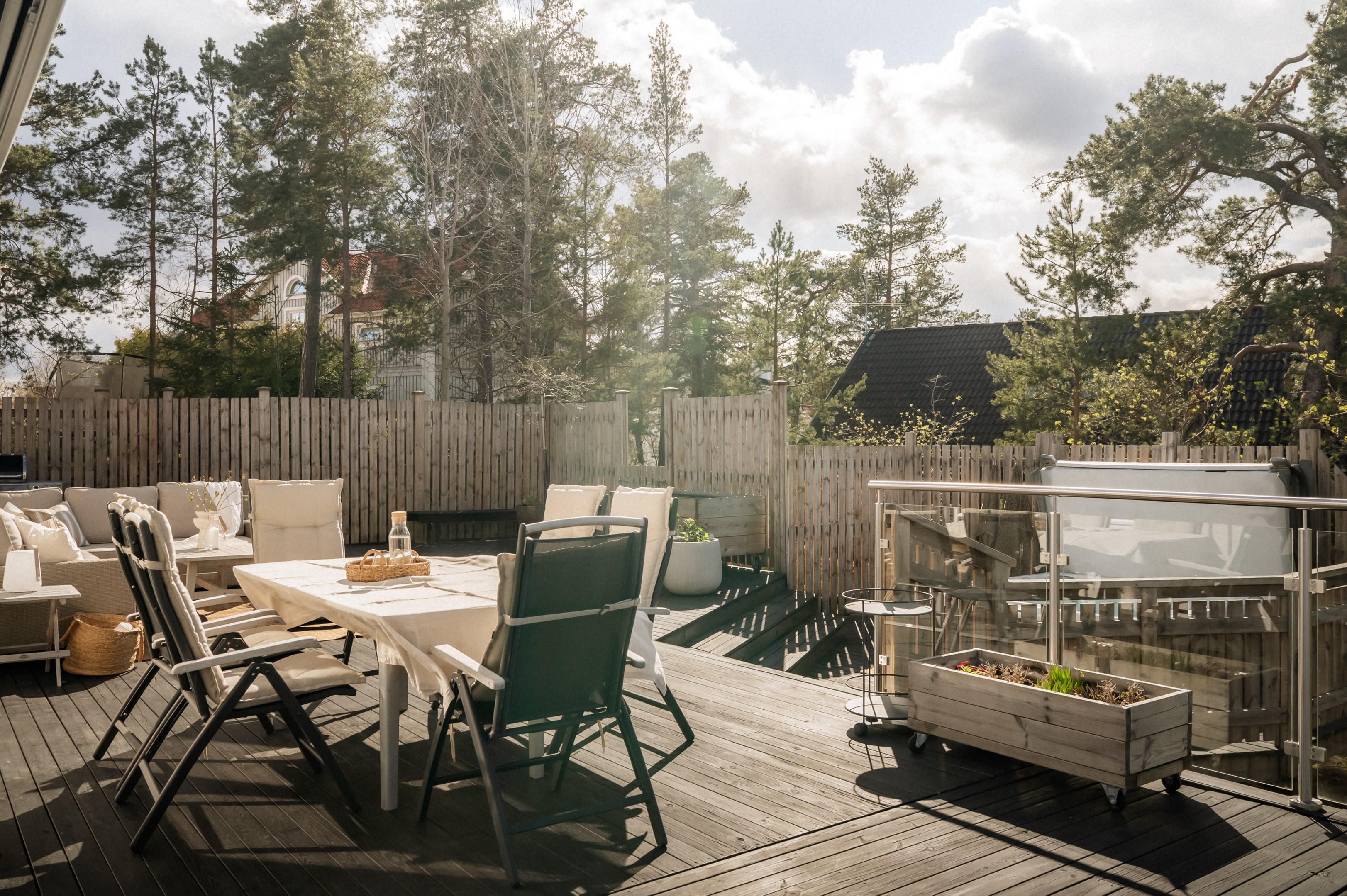 Bostadsbild från Ryttarvägen 18, Såld i Lännersta, Nacka