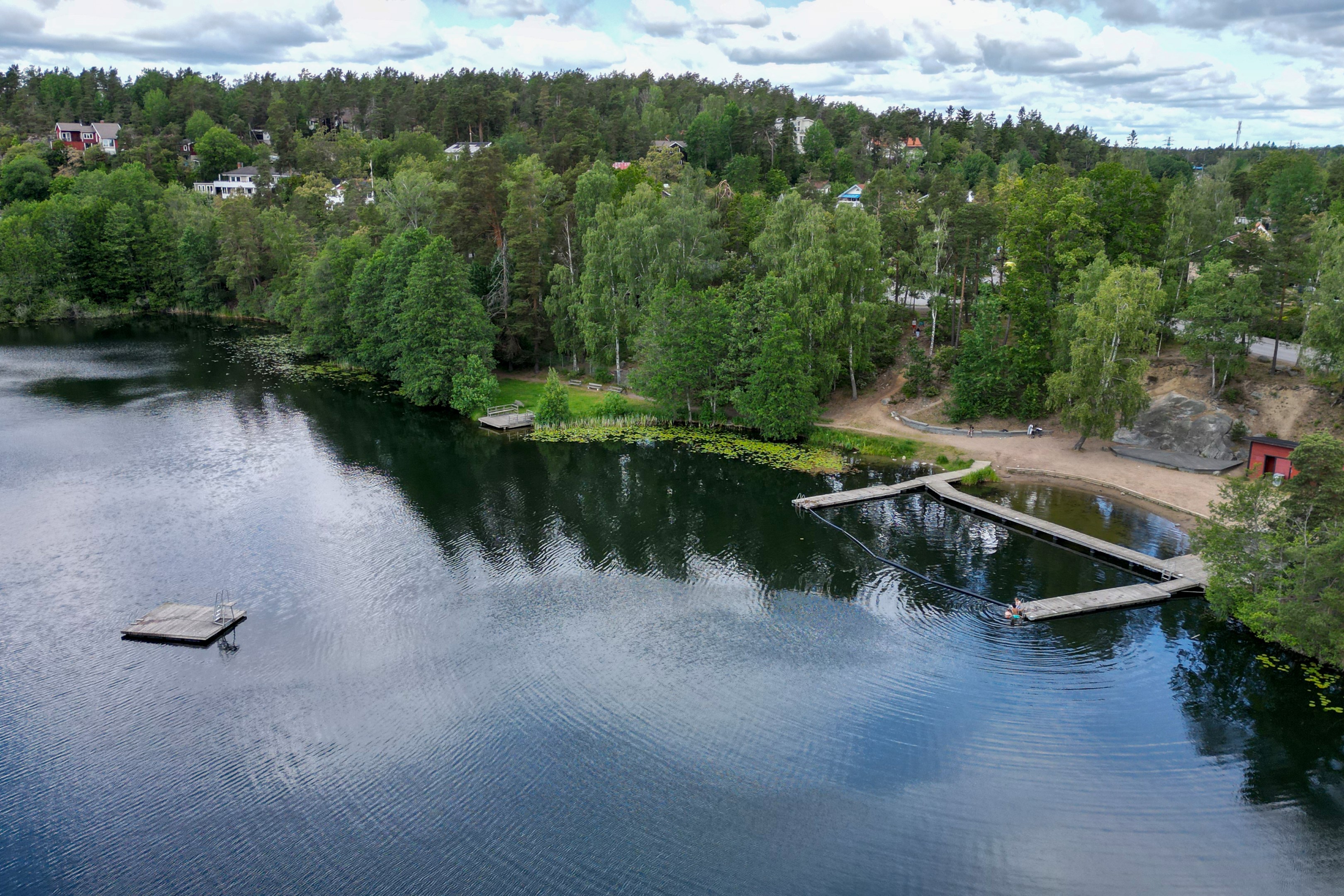 Bostadsbild från Ryttarvägen 18, Såld i Lännersta, Nacka