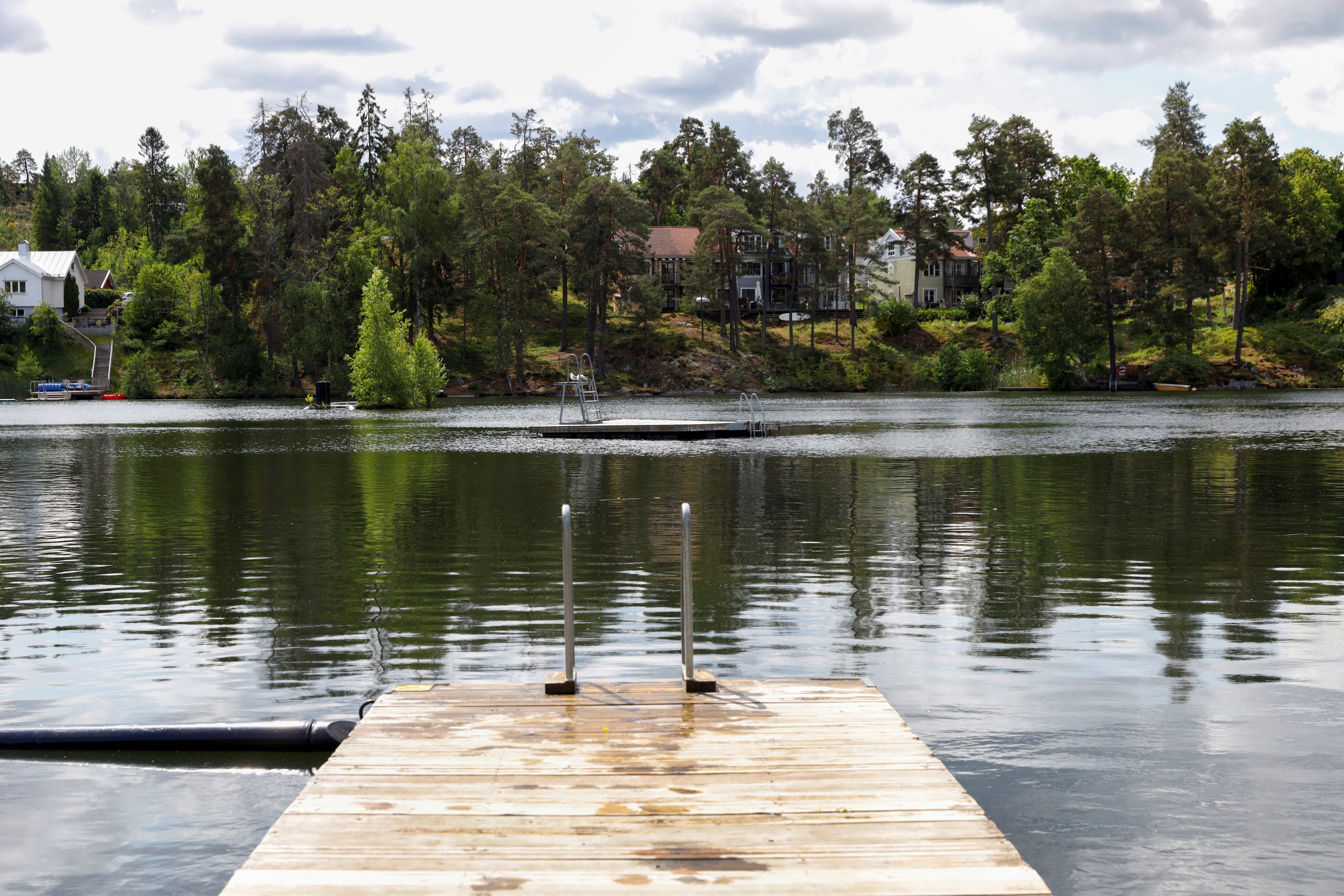 Bostadsbild från Ryttarvägen 18, Såld i Lännersta, Nacka