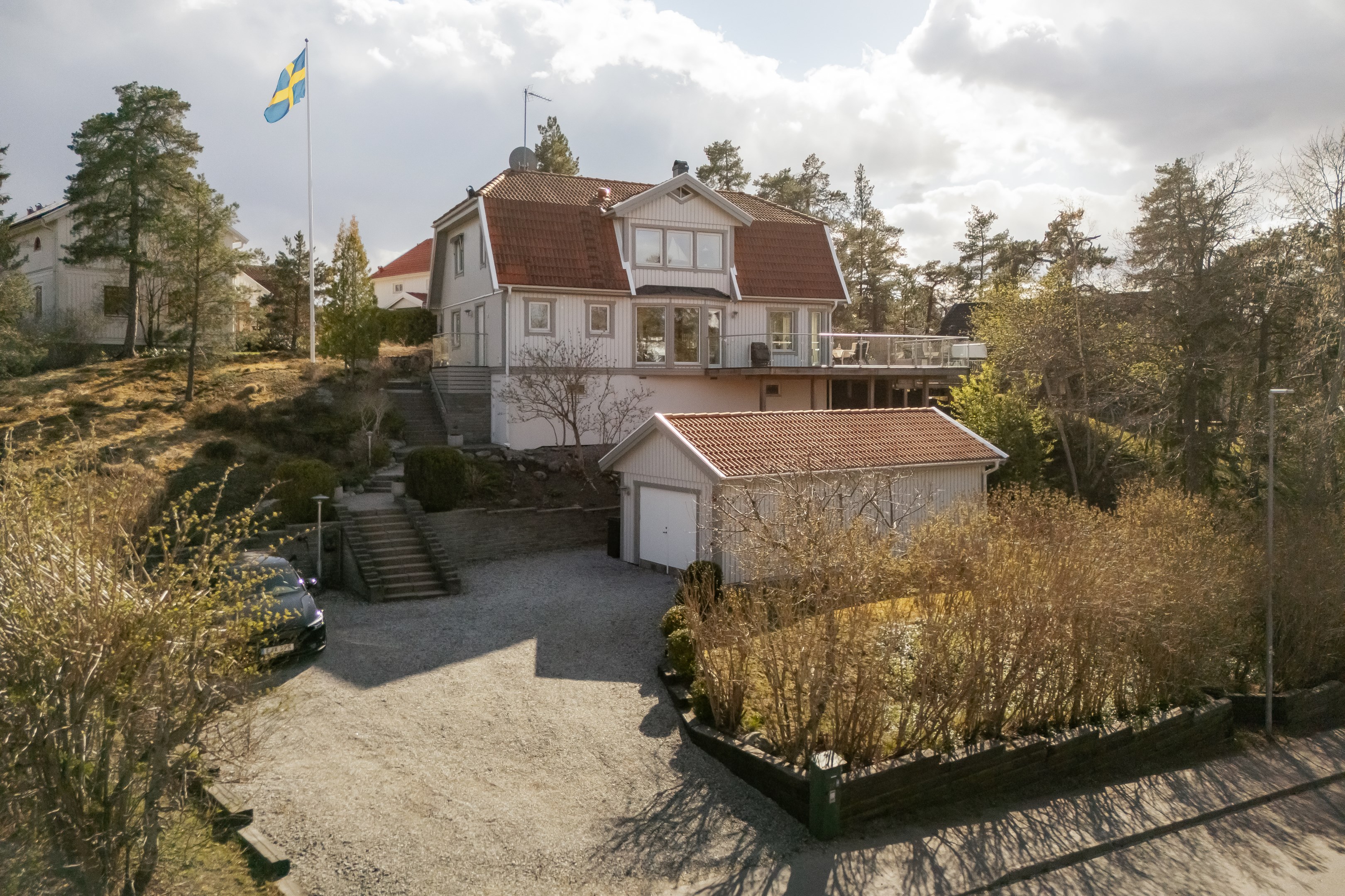 Bostadsbild från Ryttarvägen 18, Såld i Lännersta, Nacka