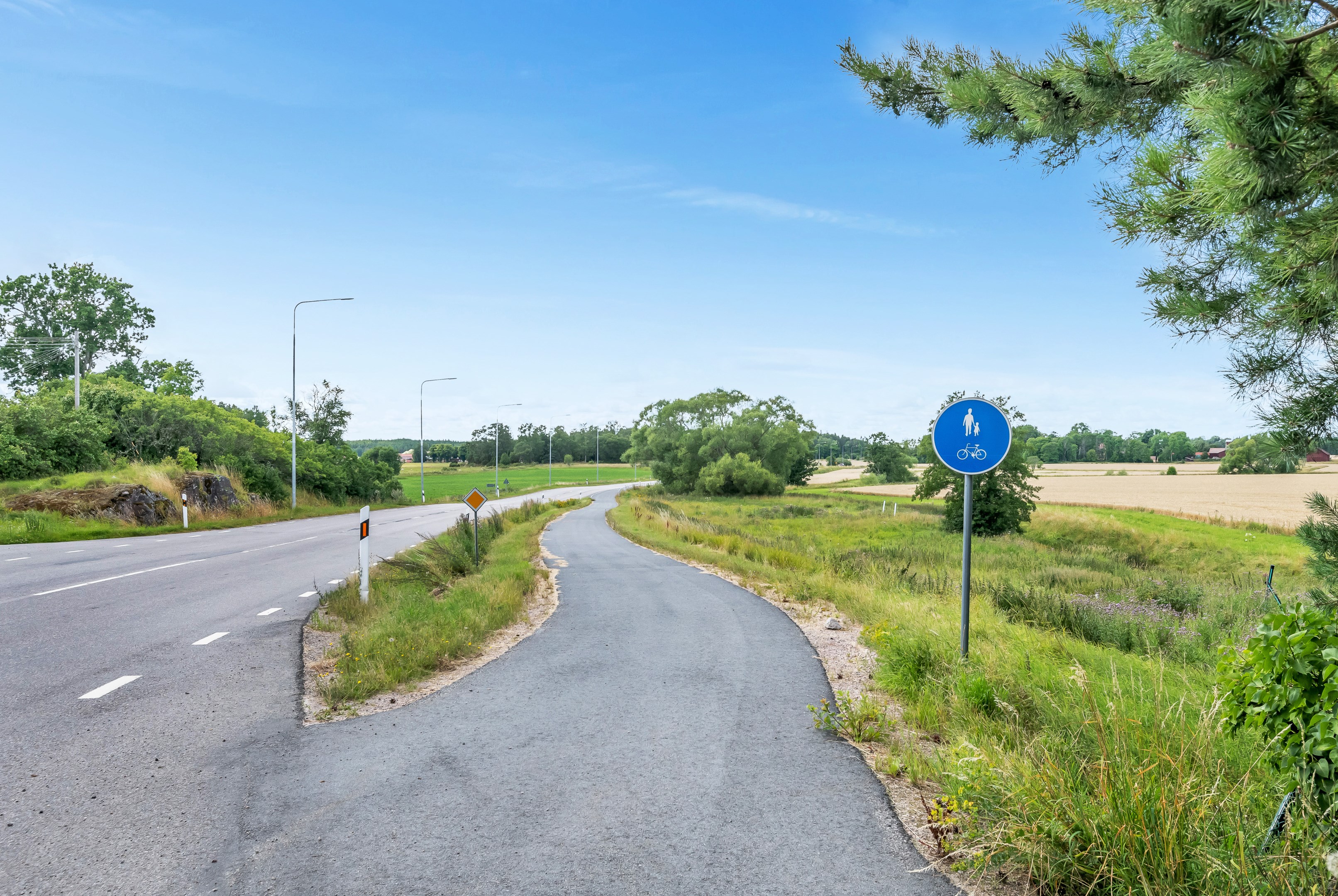 Bostadsbild från Lejsta 29, Till salu i Rasbo, Uppsala