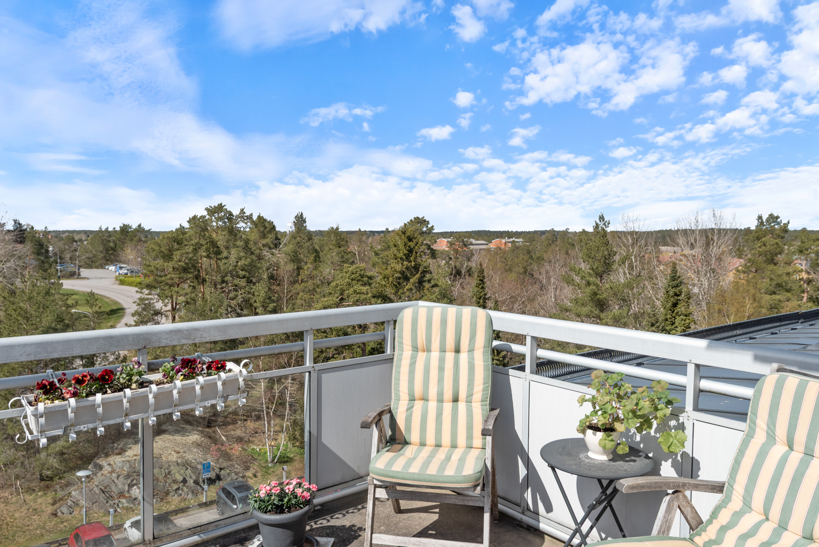 Bostadsbild från Bergmossevägen 6 vån 5, Till salu i Gustavsberg - Holmviksskogen, Värmdö