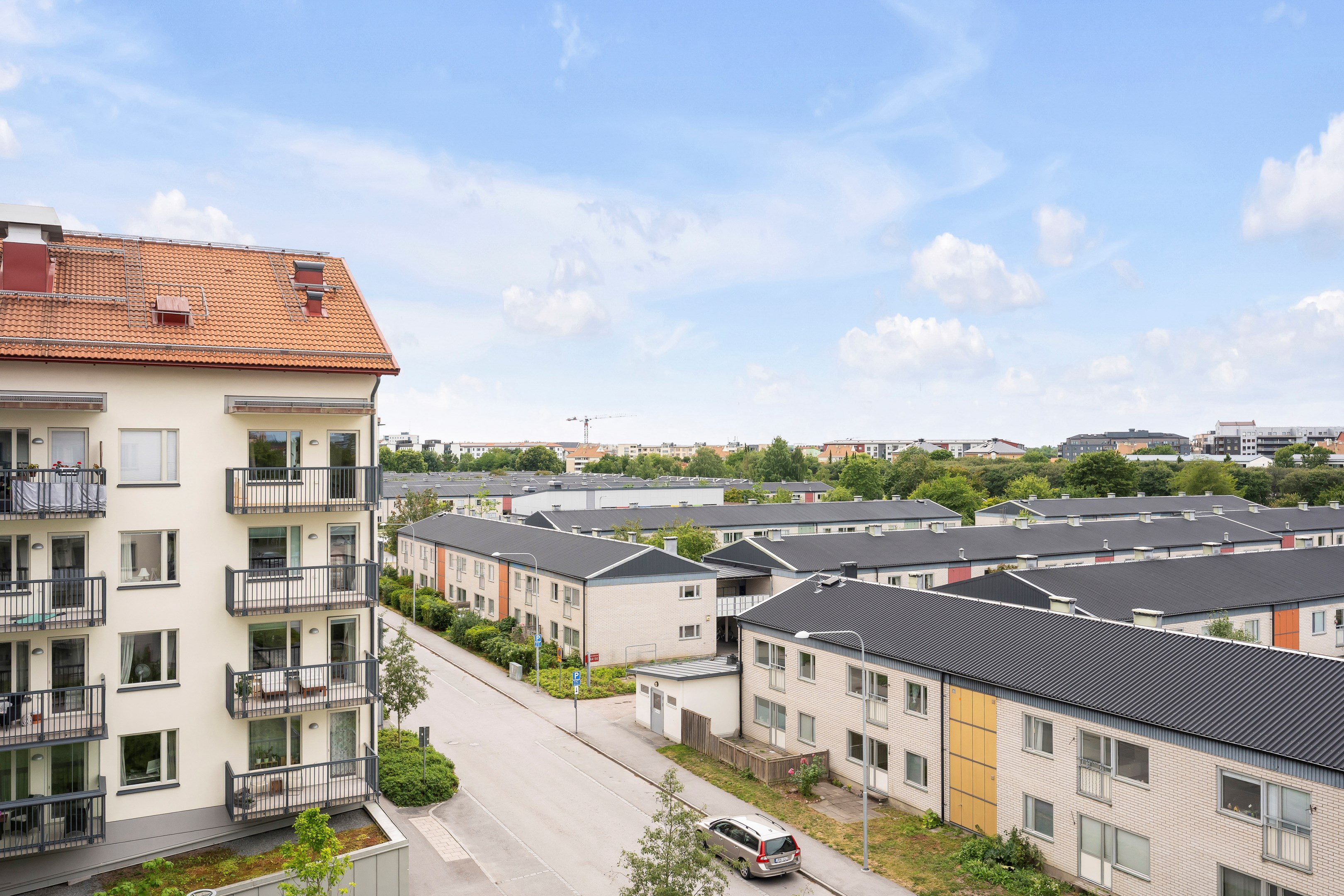 Bostadsbild från Råbyvägen 86, Till salu i Kapellgärdet, Uppsala