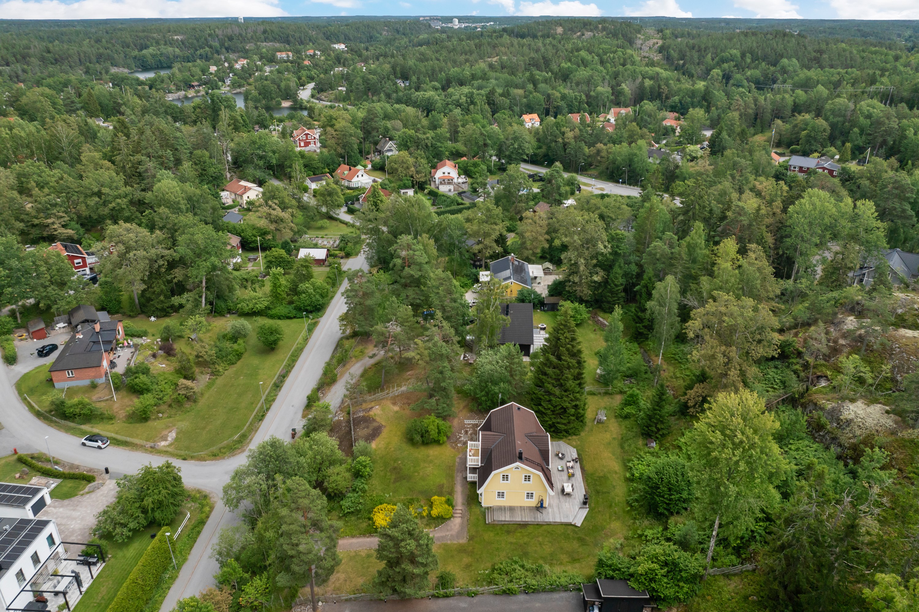 Bostadsbild från Lillebovägen 9, Till salu i Insjön, Nacka