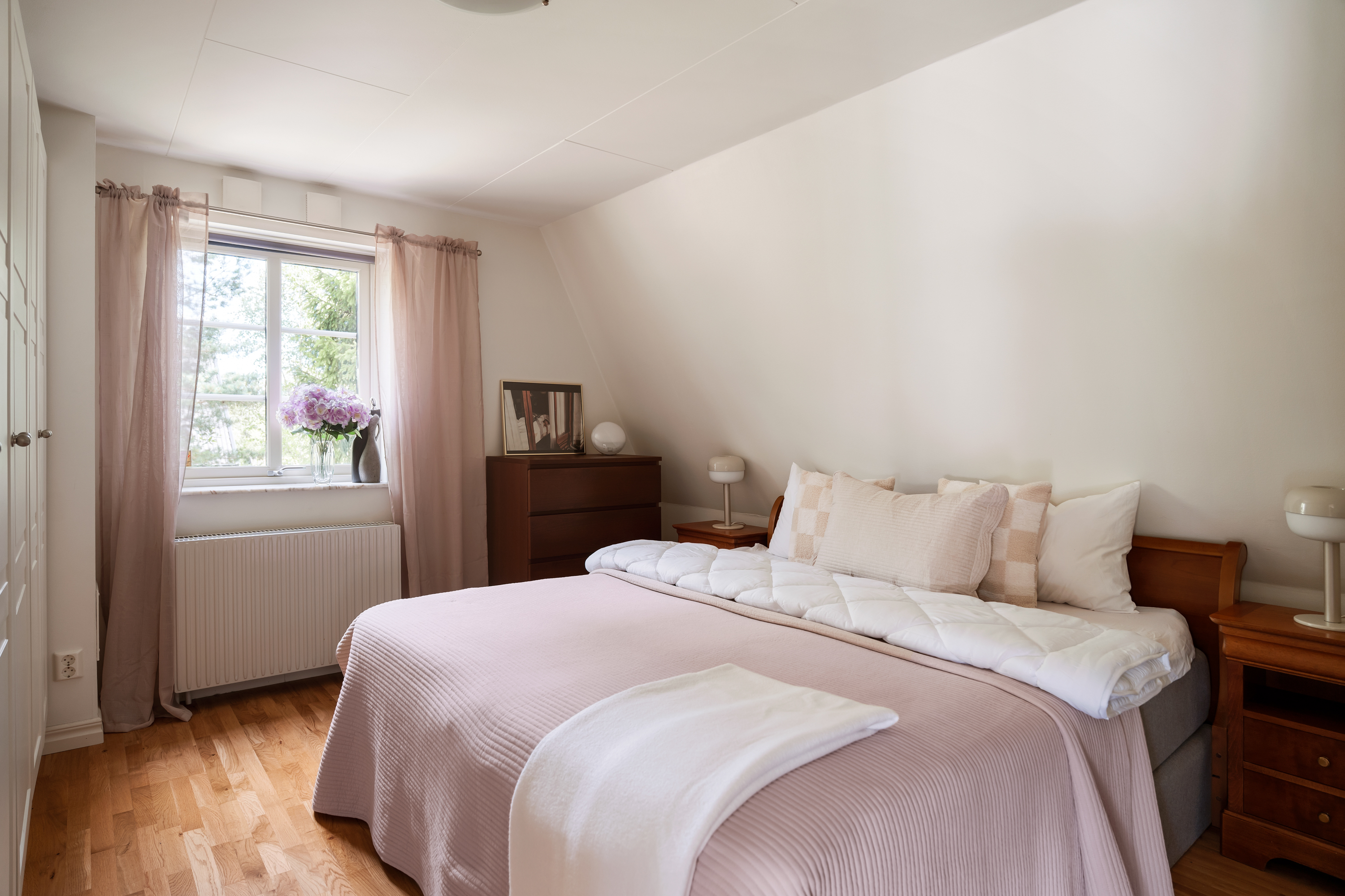 Bostadsbild från Lillebovägen 9, Till salu i Insjön, Nacka