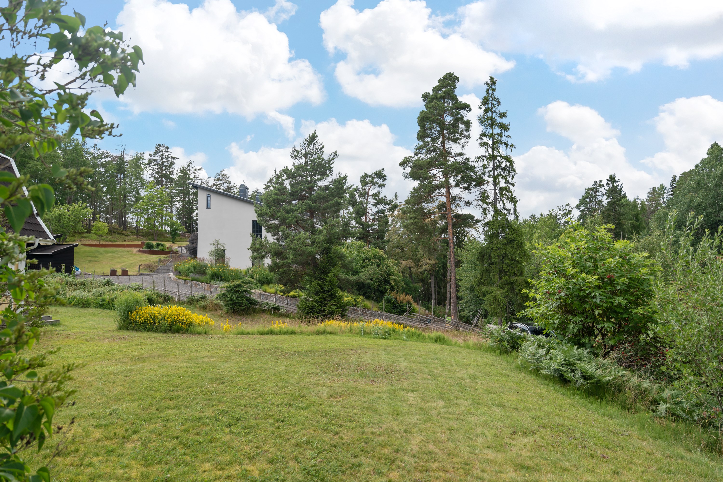 Bostadsbild från Lillebovägen 9, Till salu i Insjön, Nacka