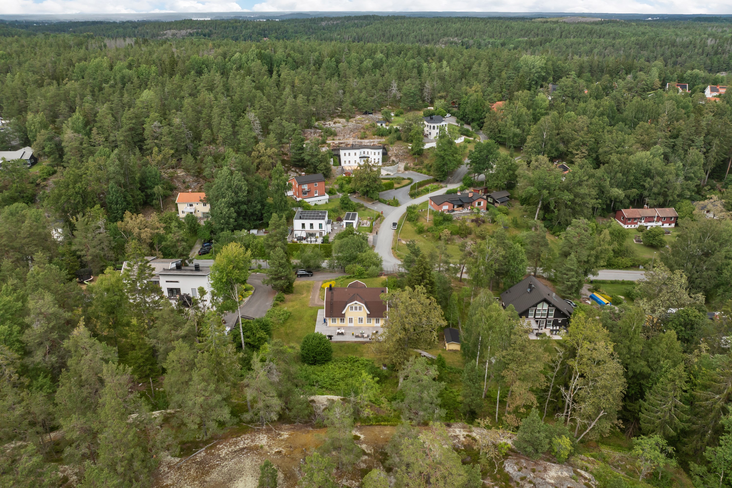 Bostadsbild från Lillebovägen 9, Till salu i Insjön, Nacka