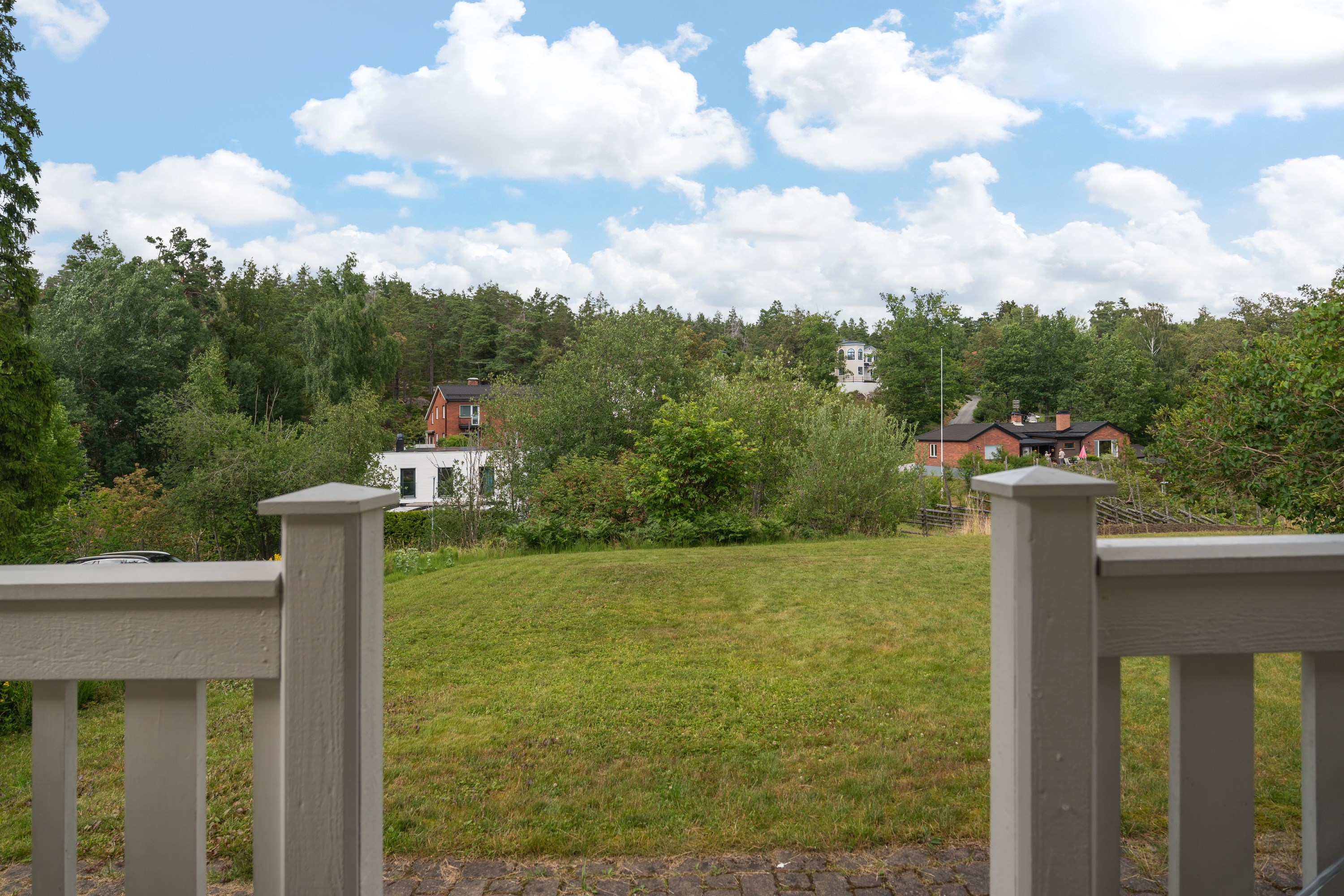 Bostadsbild från Lillebovägen 9, Till salu i Insjön, Nacka