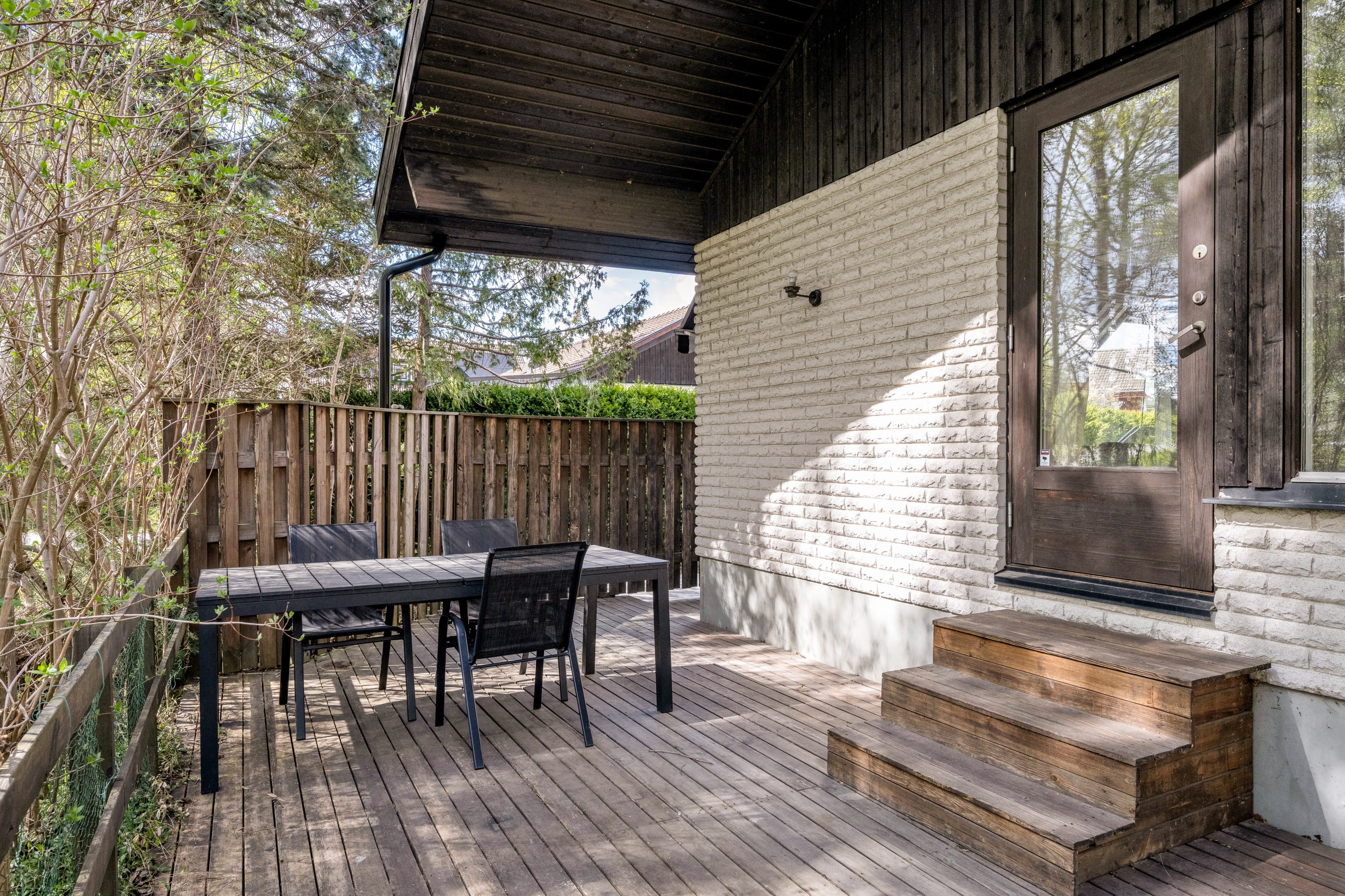 Bostadsbild från Vårbroddsvägen 36, Såld i Knivsta, Knivsta