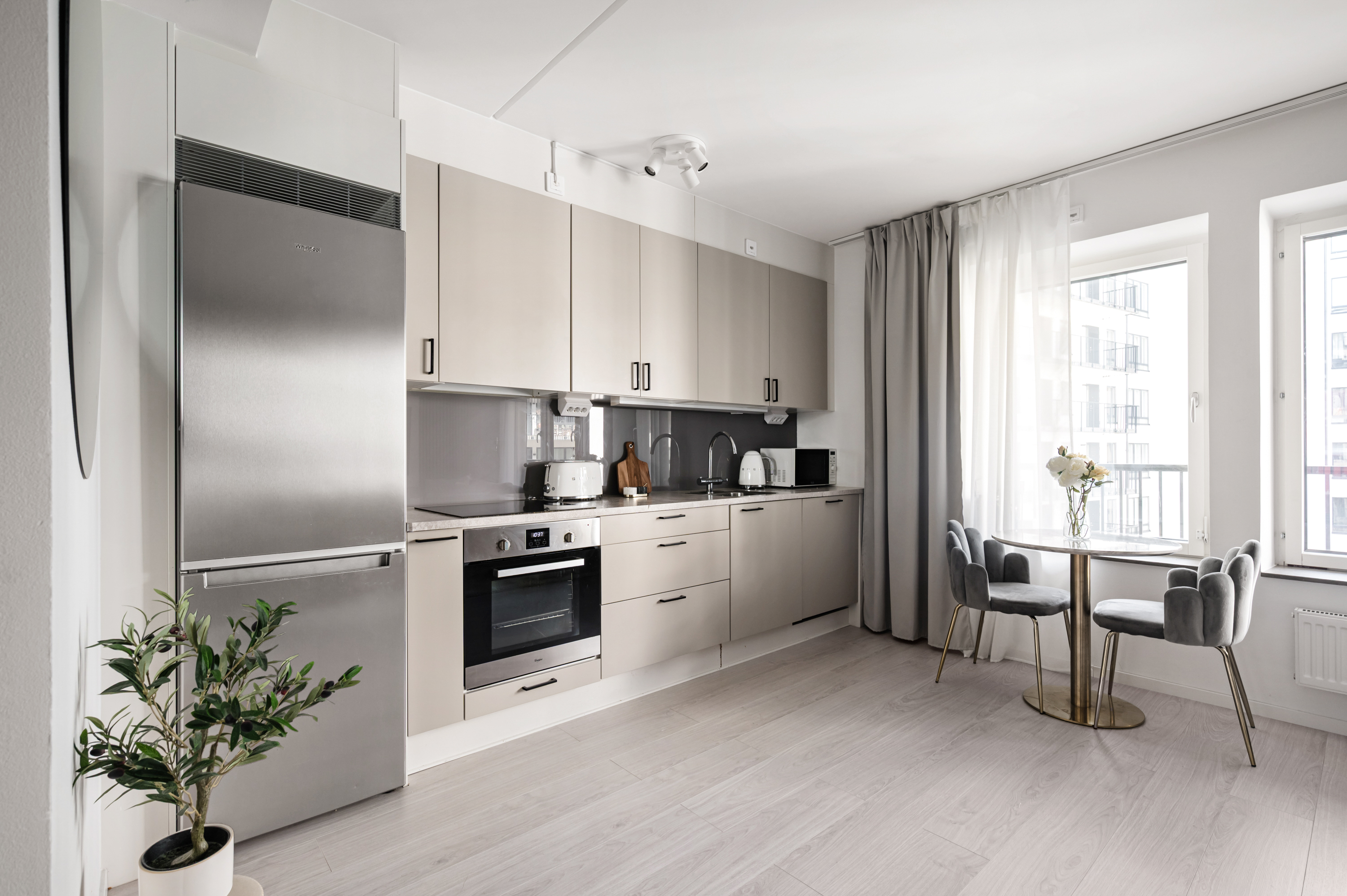 Bostadsbild från Lövgatan 55, Till salu i Råsunda, Solna