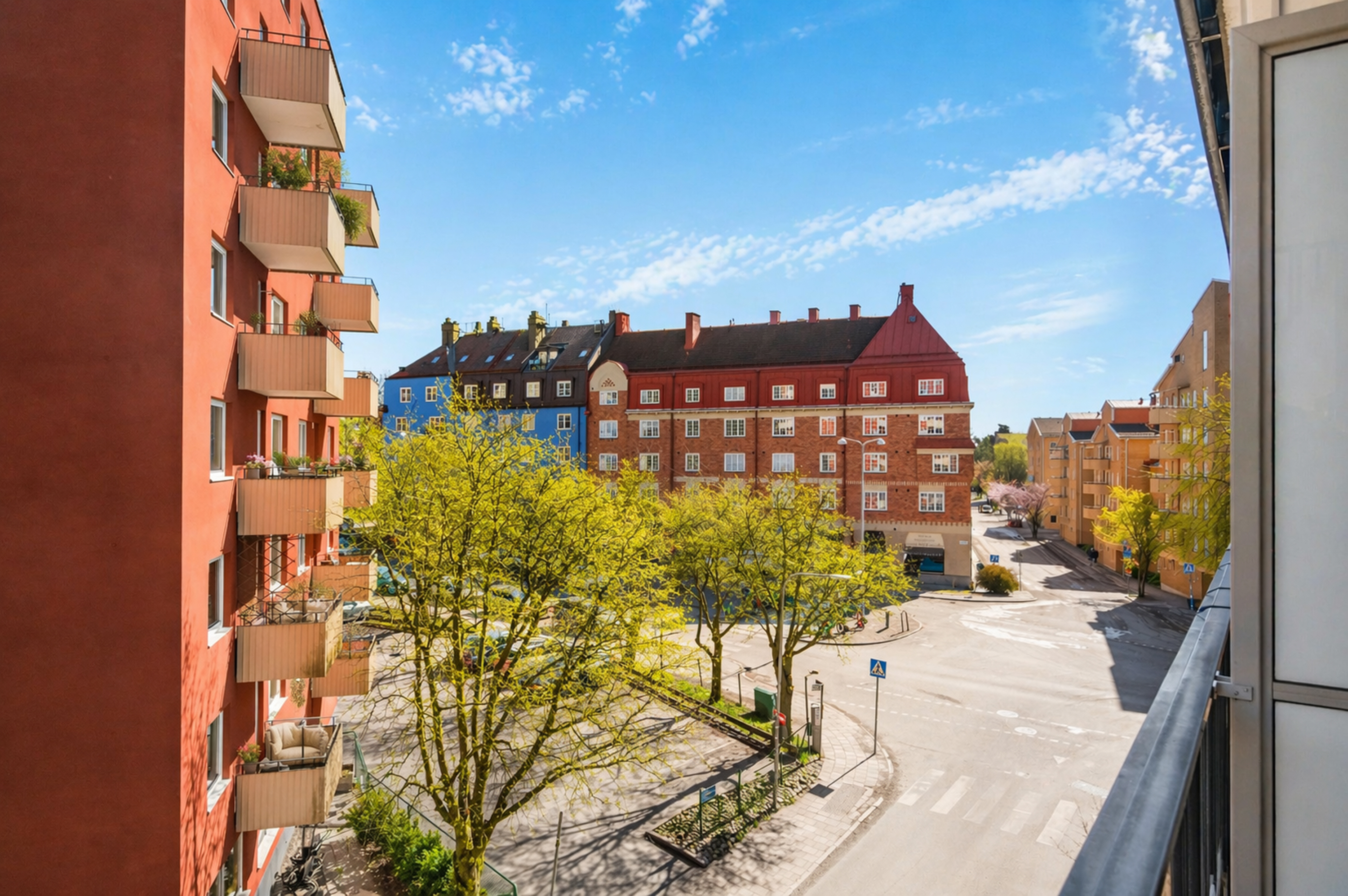 Bostadsbild från Lövgatan 55, Till salu i Råsunda, Solna