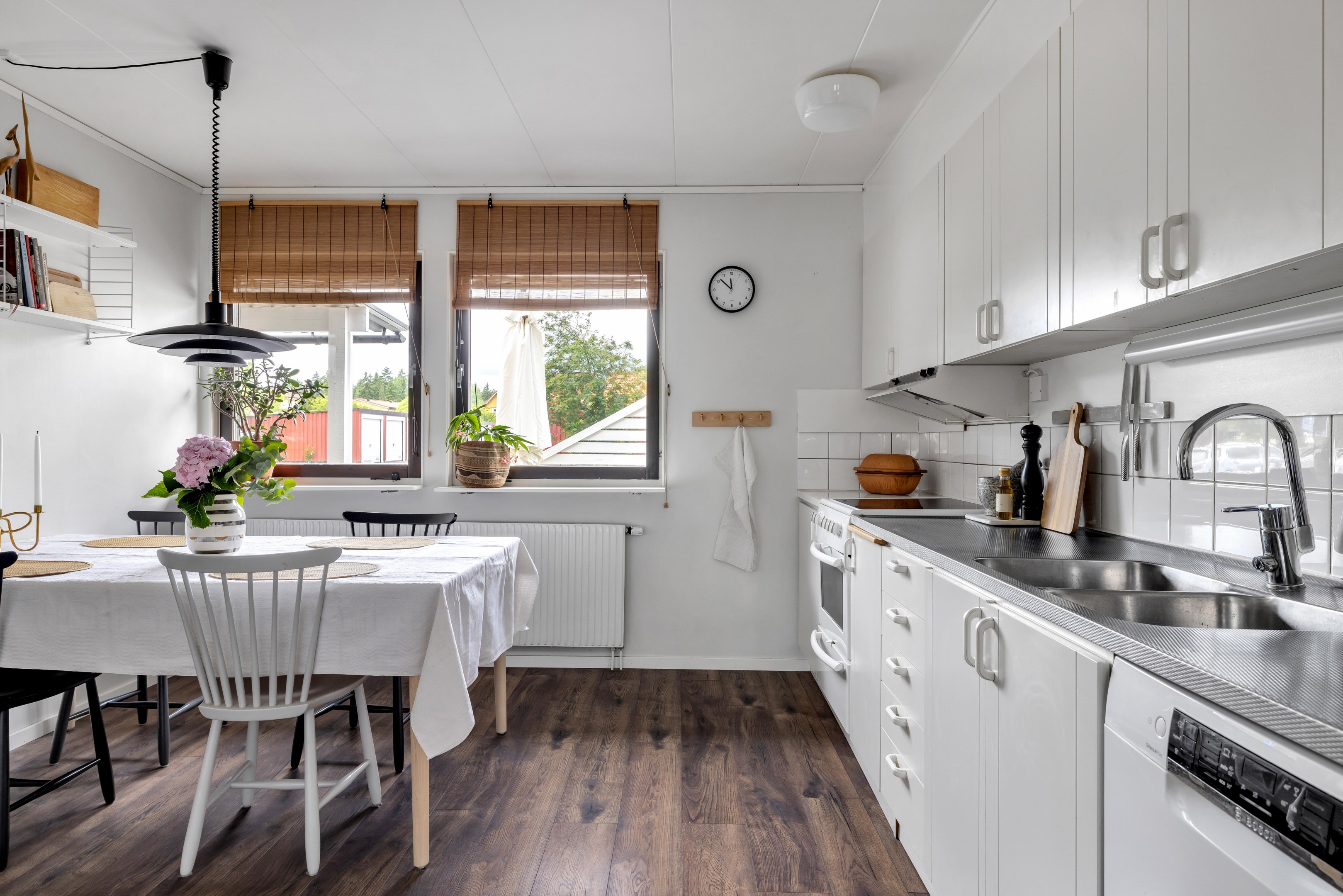Bostadsbild från Månskensvägen 33, Till salu i Storvreta, Uppsala