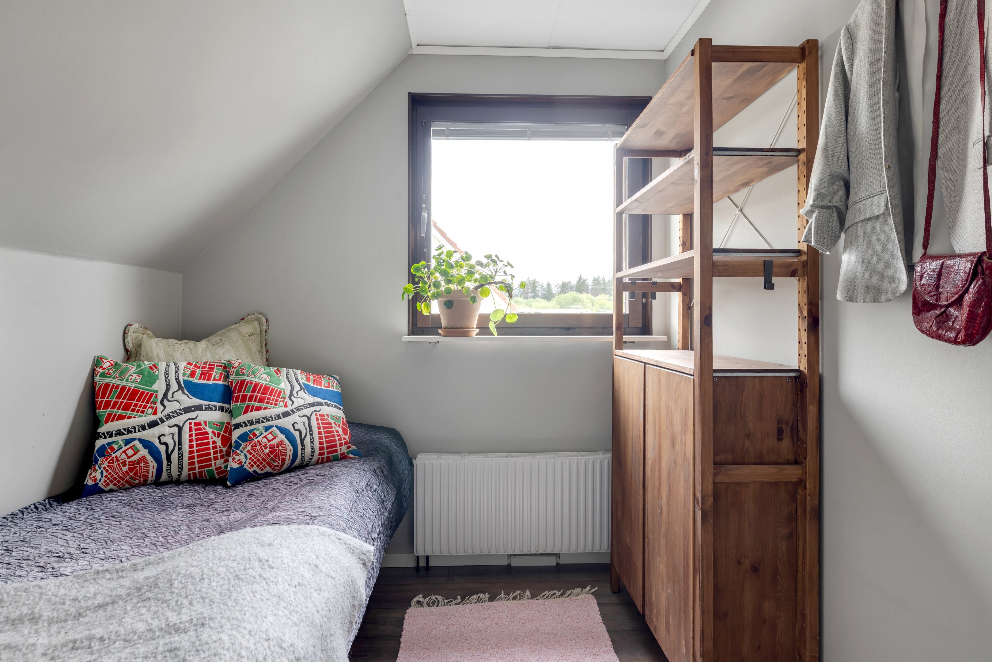 Bostadsbild från Månskensvägen 33, Till salu i Storvreta, Uppsala