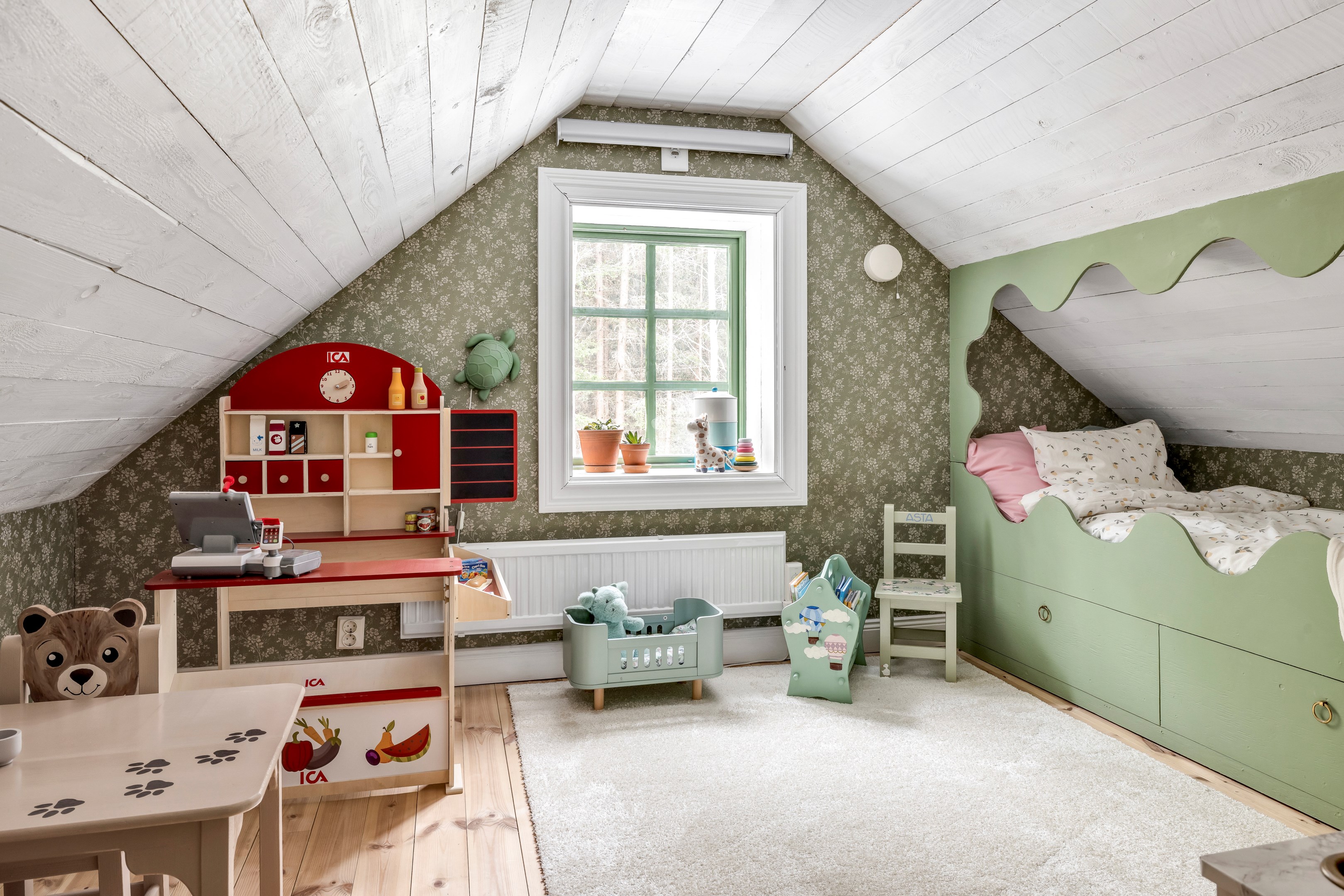 Bostadsbild från Tensta-Åsby Öräng 32, Till salu i Skyttorp, Uppsala