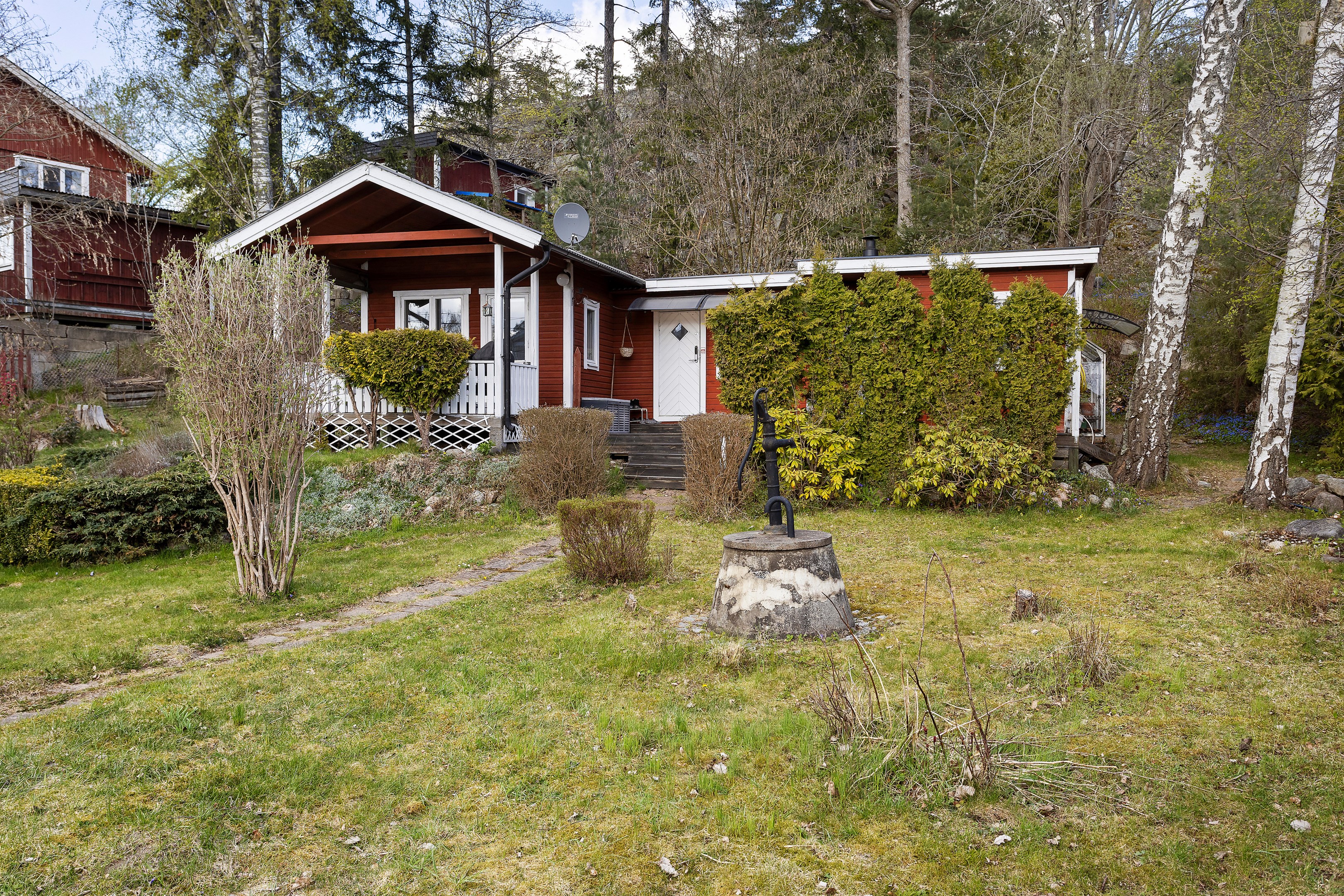 Bostadsbild från Gustavsviksvägen 35A, Till salu i Gustavsvik, Nacka