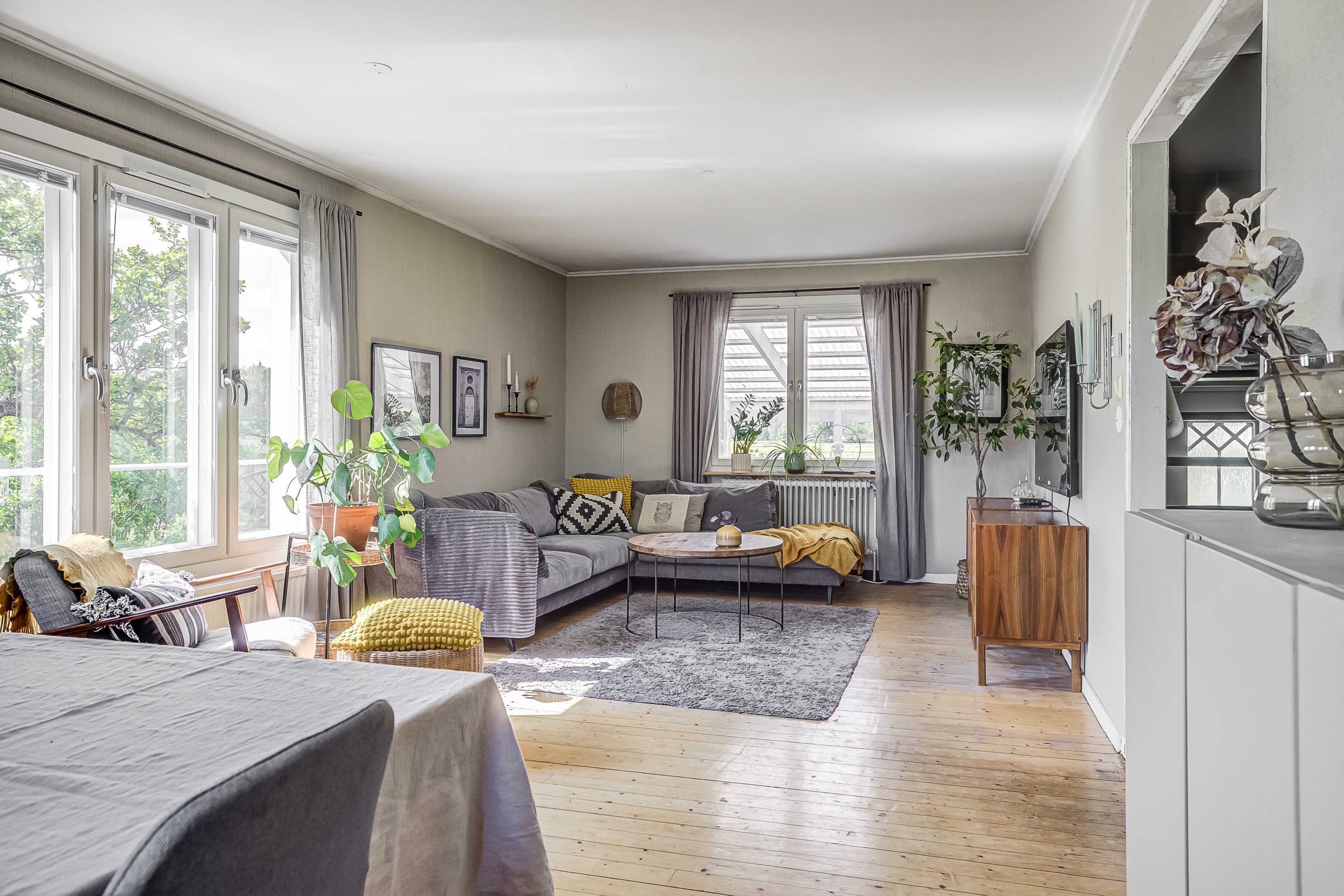 Bostadsbild från Kadriljvägen 8, Såld i Björklinge, Uppsala