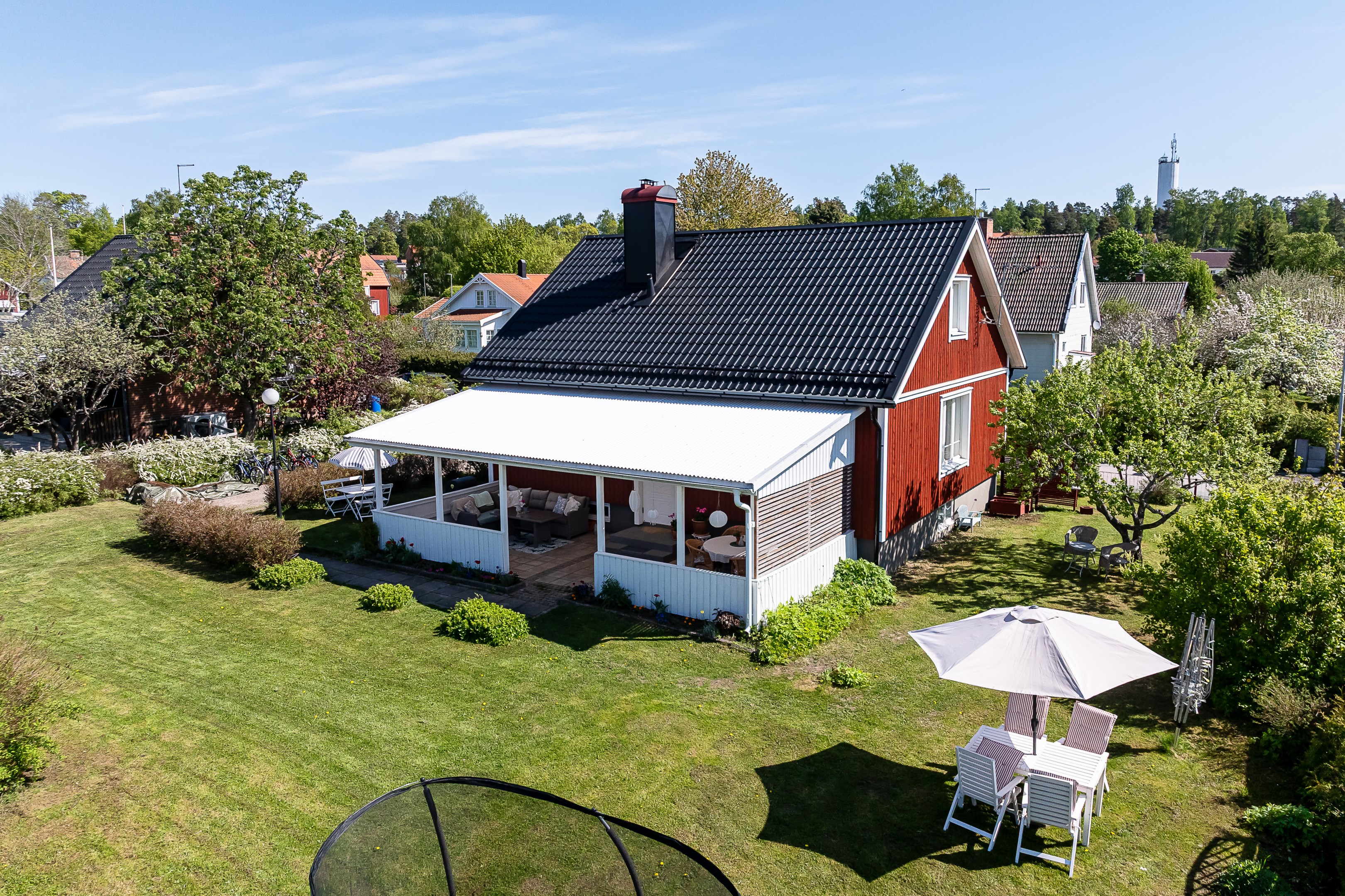 Bostadsbild från Kadriljvägen 8, Såld i Björklinge, Uppsala