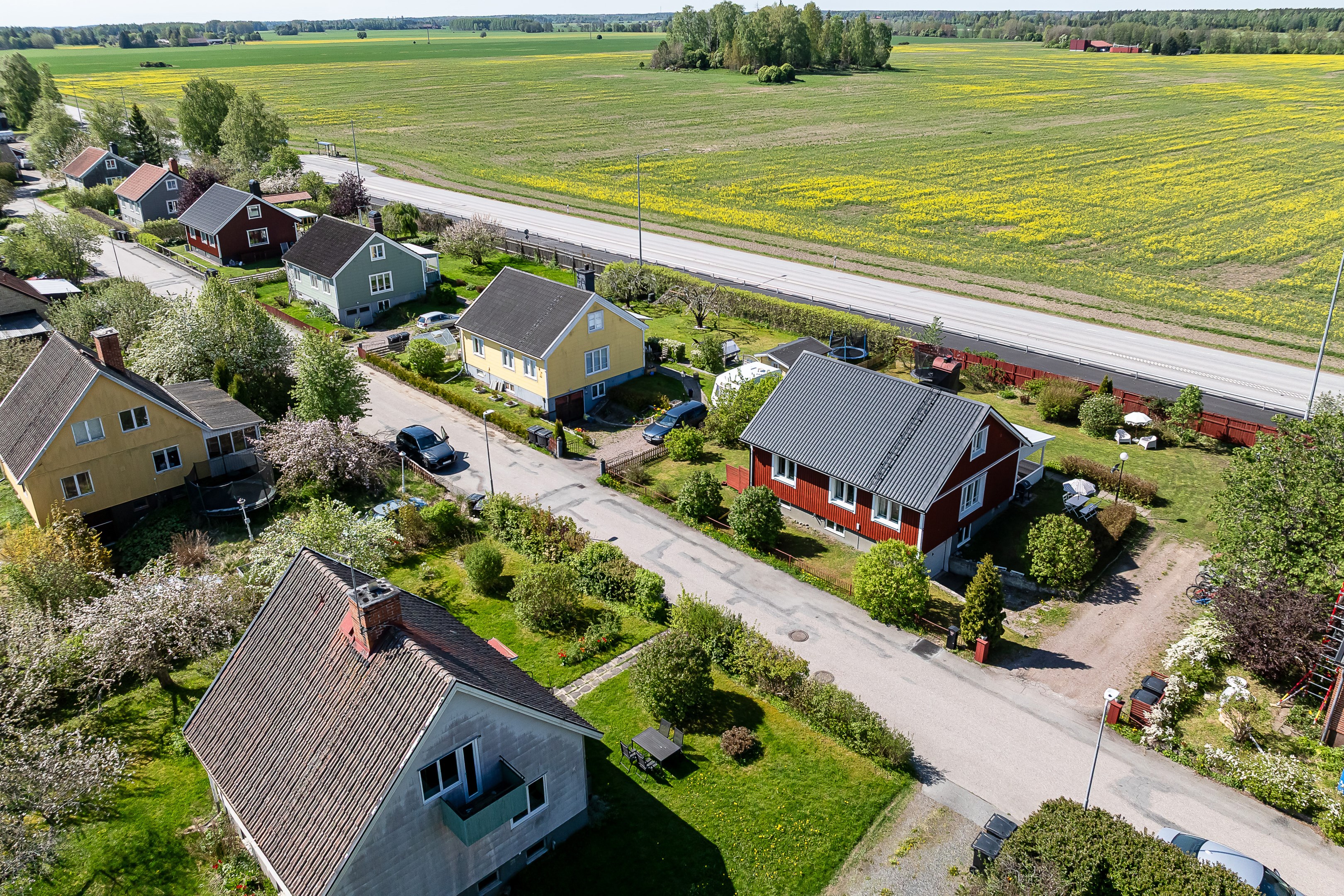 Bostadsbild från Kadriljvägen 8, Såld i Björklinge, Uppsala